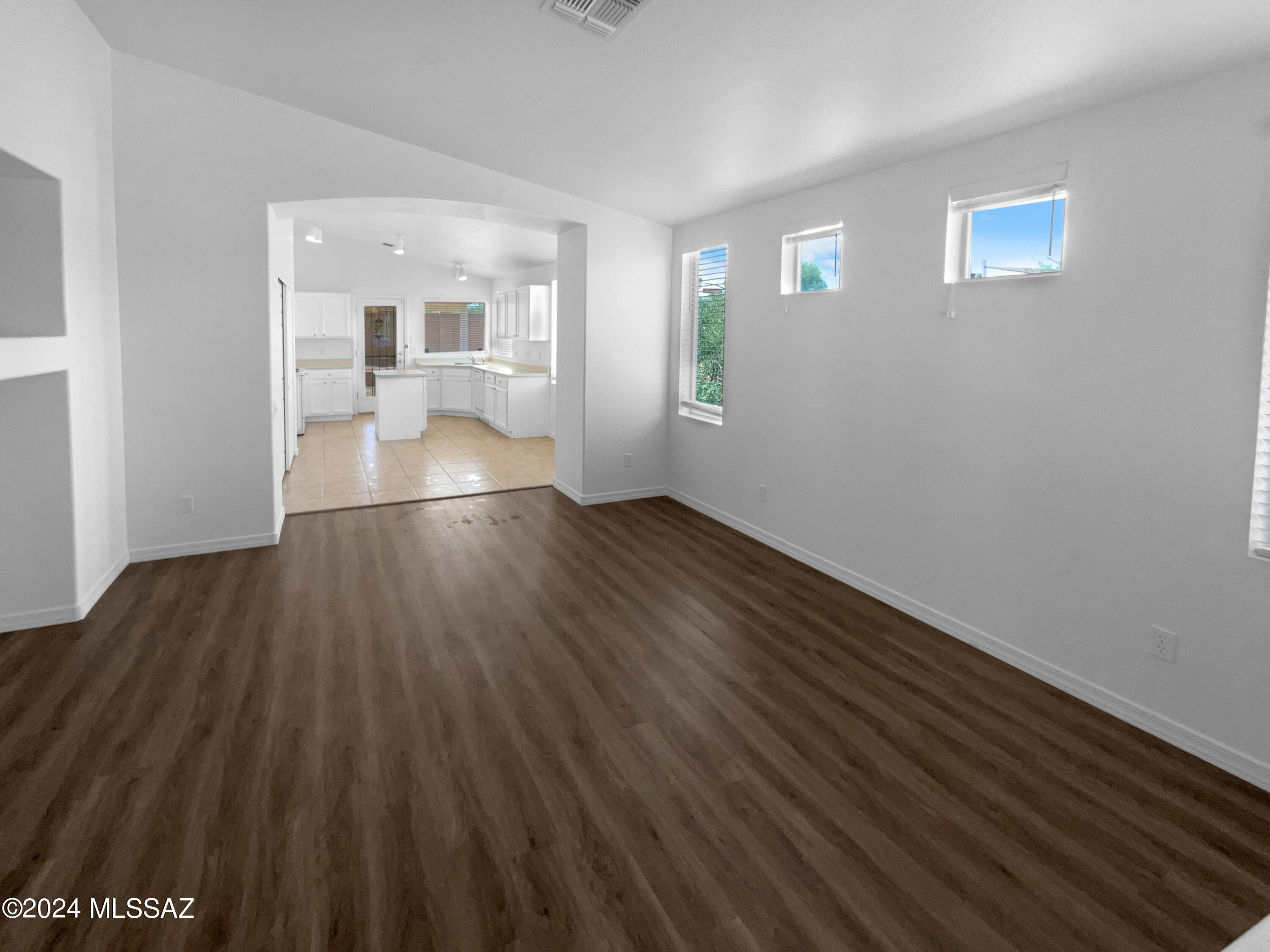 Serenata (1-98) - Residential