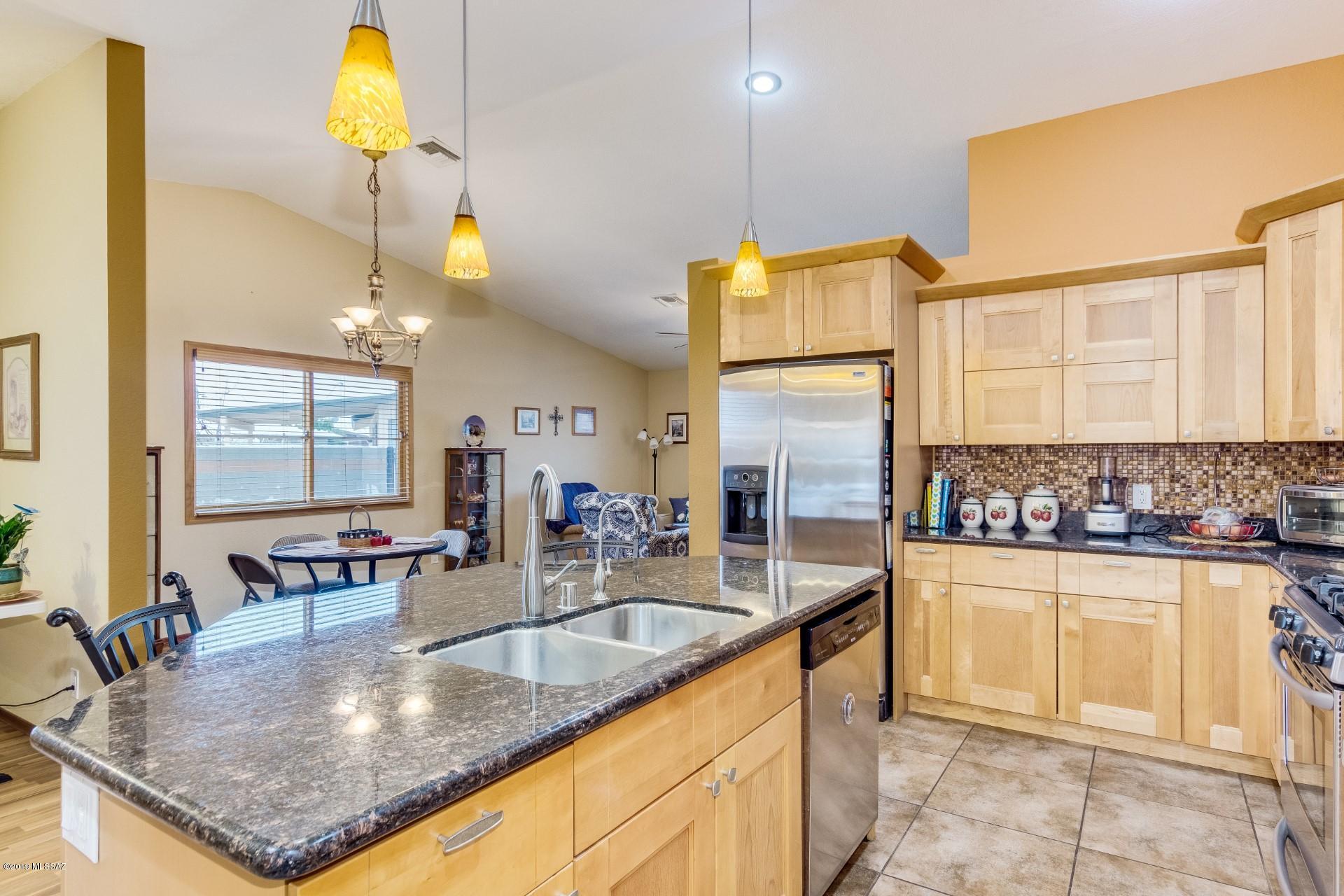 Lincoln Ridge (1-207) - Residential