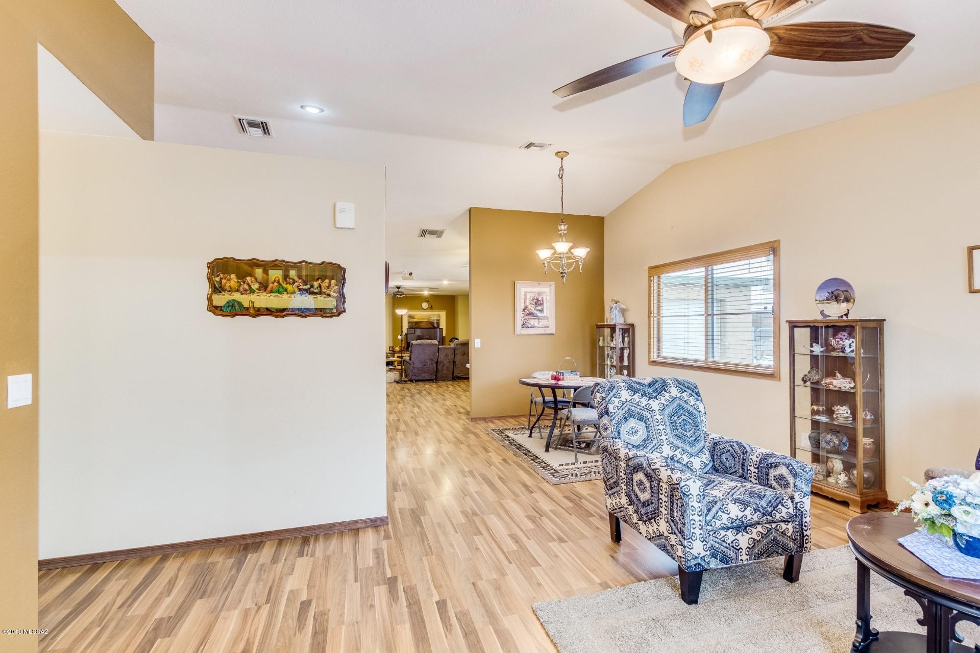 Lincoln Ridge (1-207) - Residential