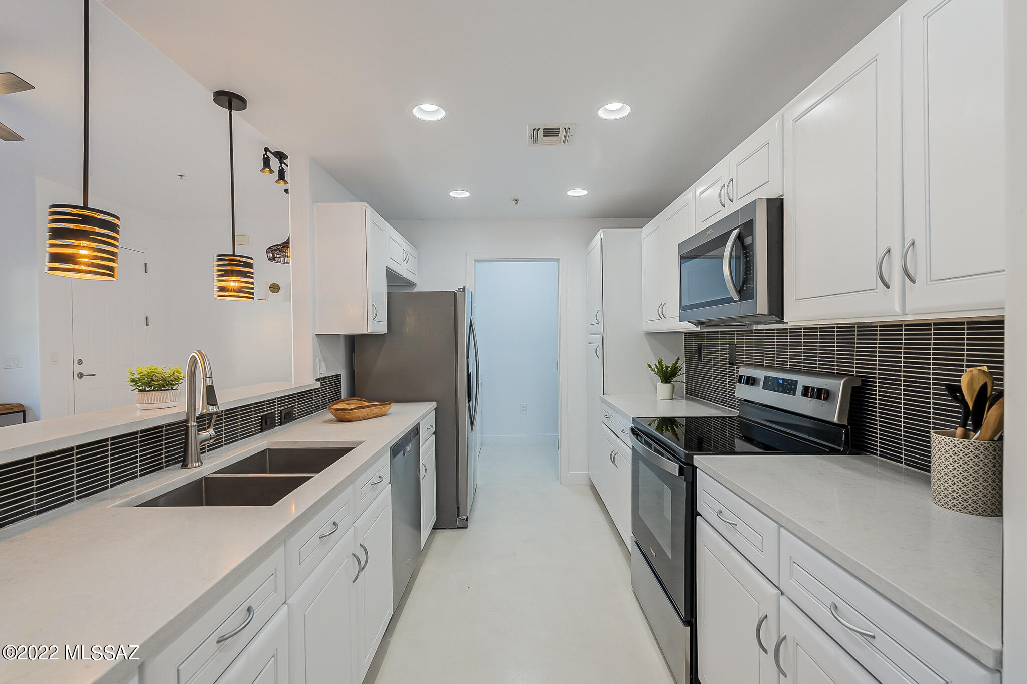 Placita Escondida Bldgs 18-20 Units 1-204 - Residential