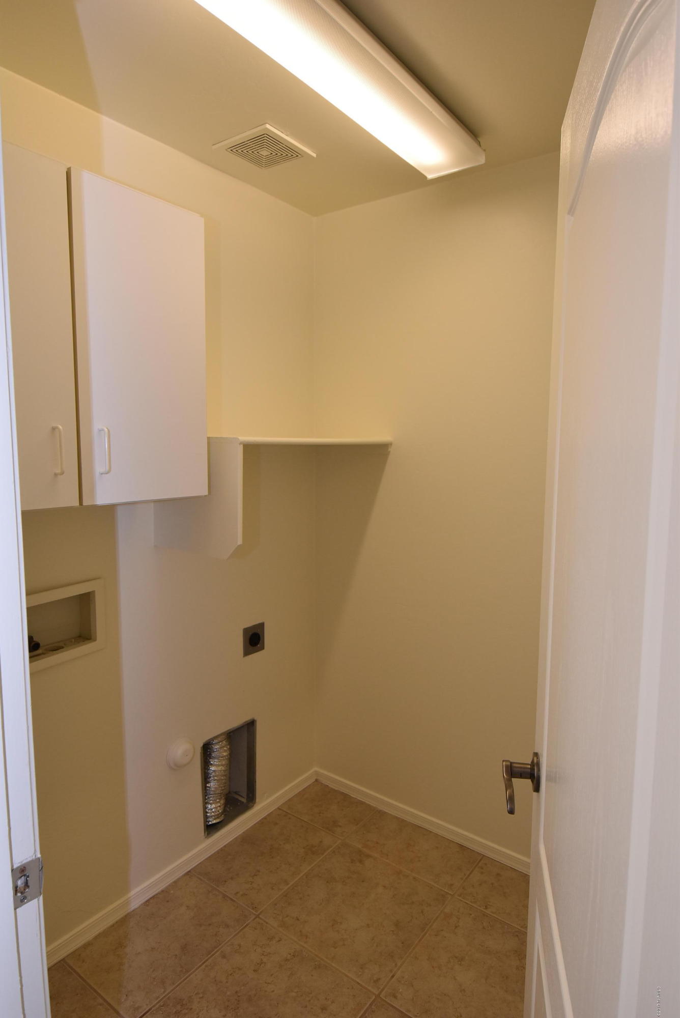 Colina De Oro (1-138) - Residential Lease