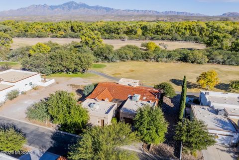 A home in Tubac