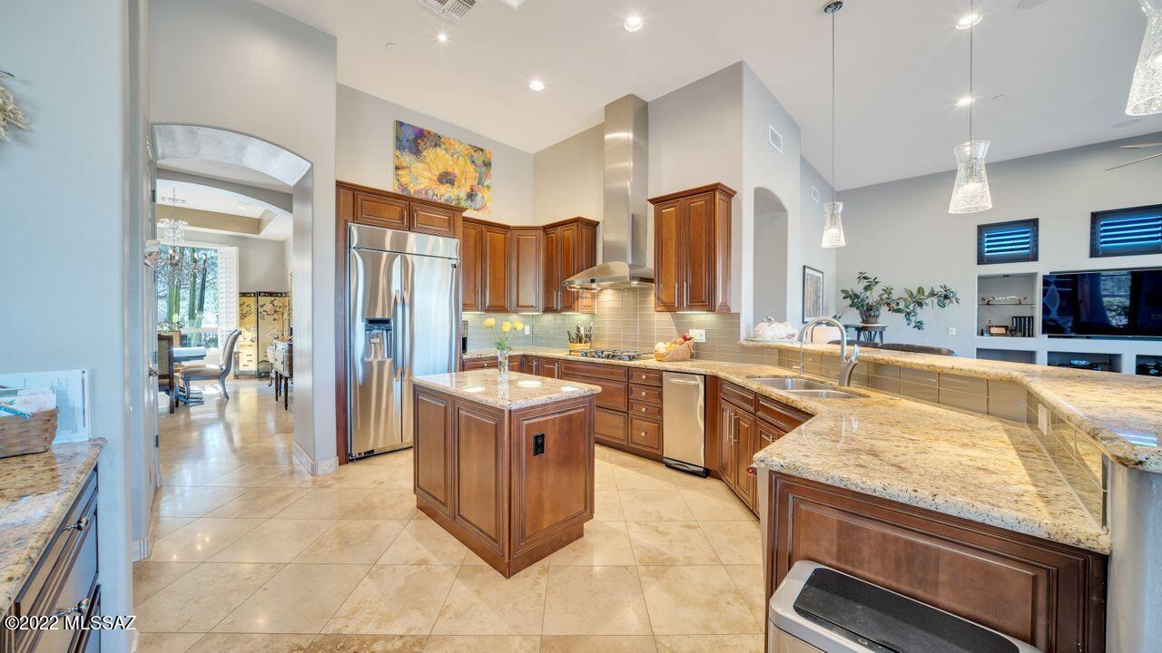 Dos Lagos at Dove Mountain (1-91) - Residential
