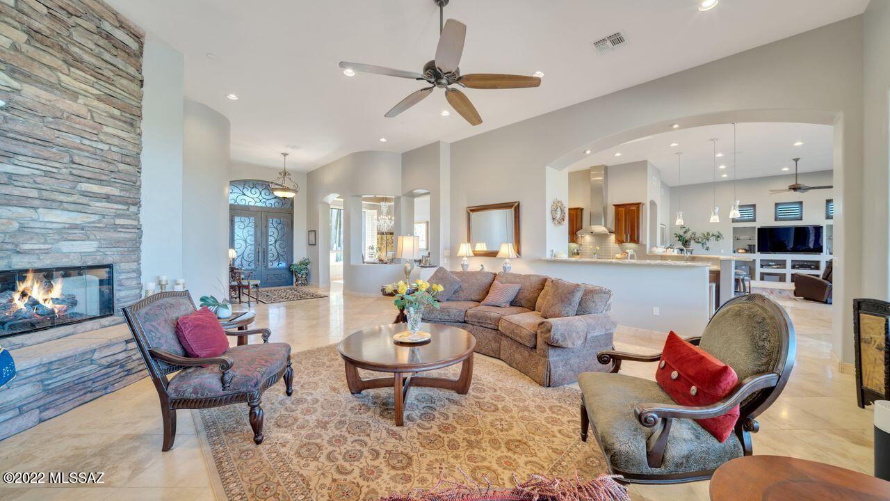 Dos Lagos at Dove Mountain (1-91) - Residential