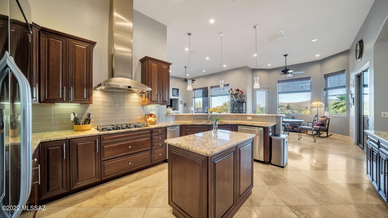 Dos Lagos at Dove Mountain (1-91) - Residential
