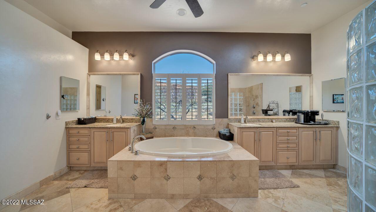Dos Lagos at Dove Mountain (1-91) - Residential