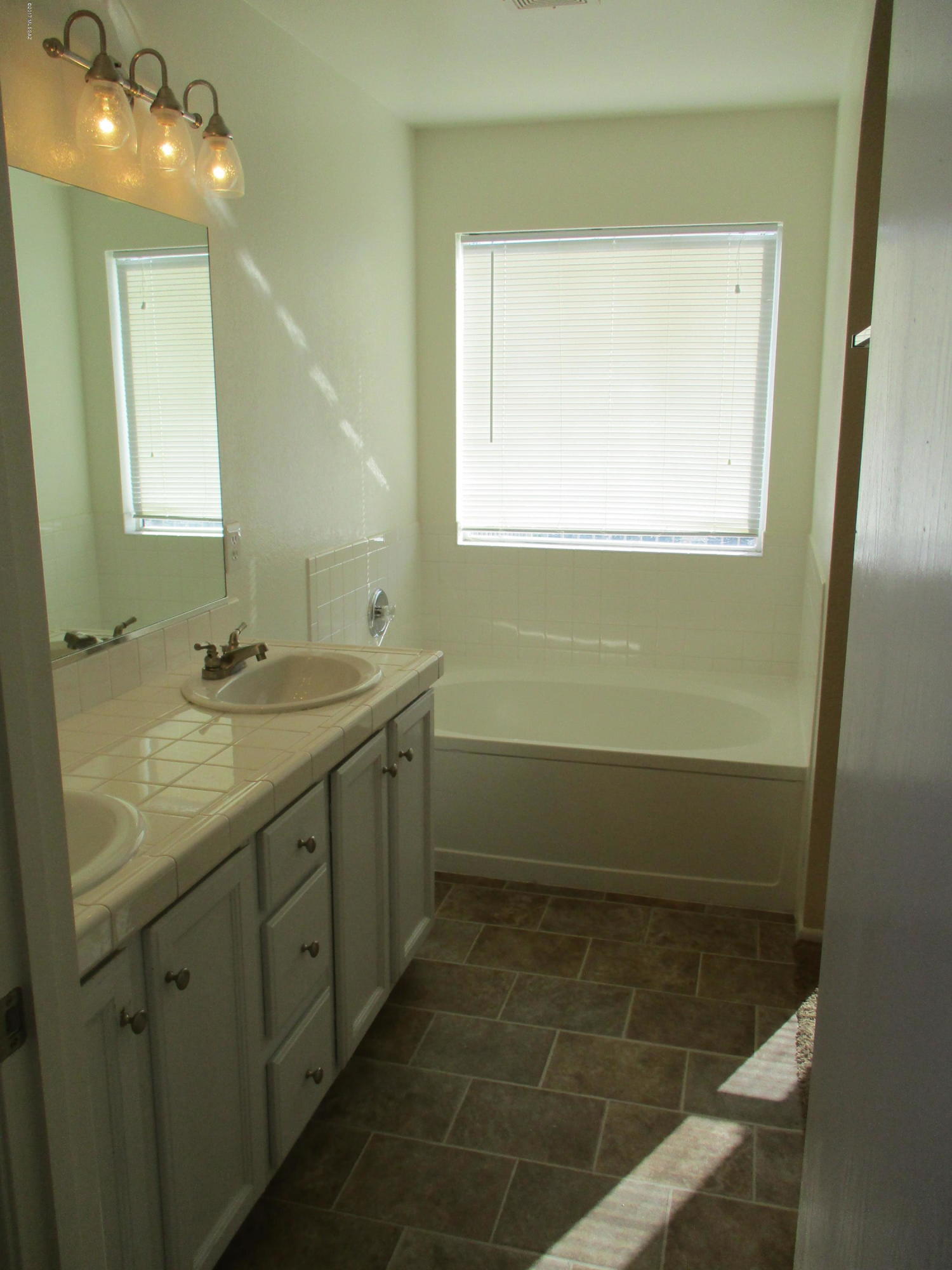 Silver Pass PH. II (277-395) - Residential Lease