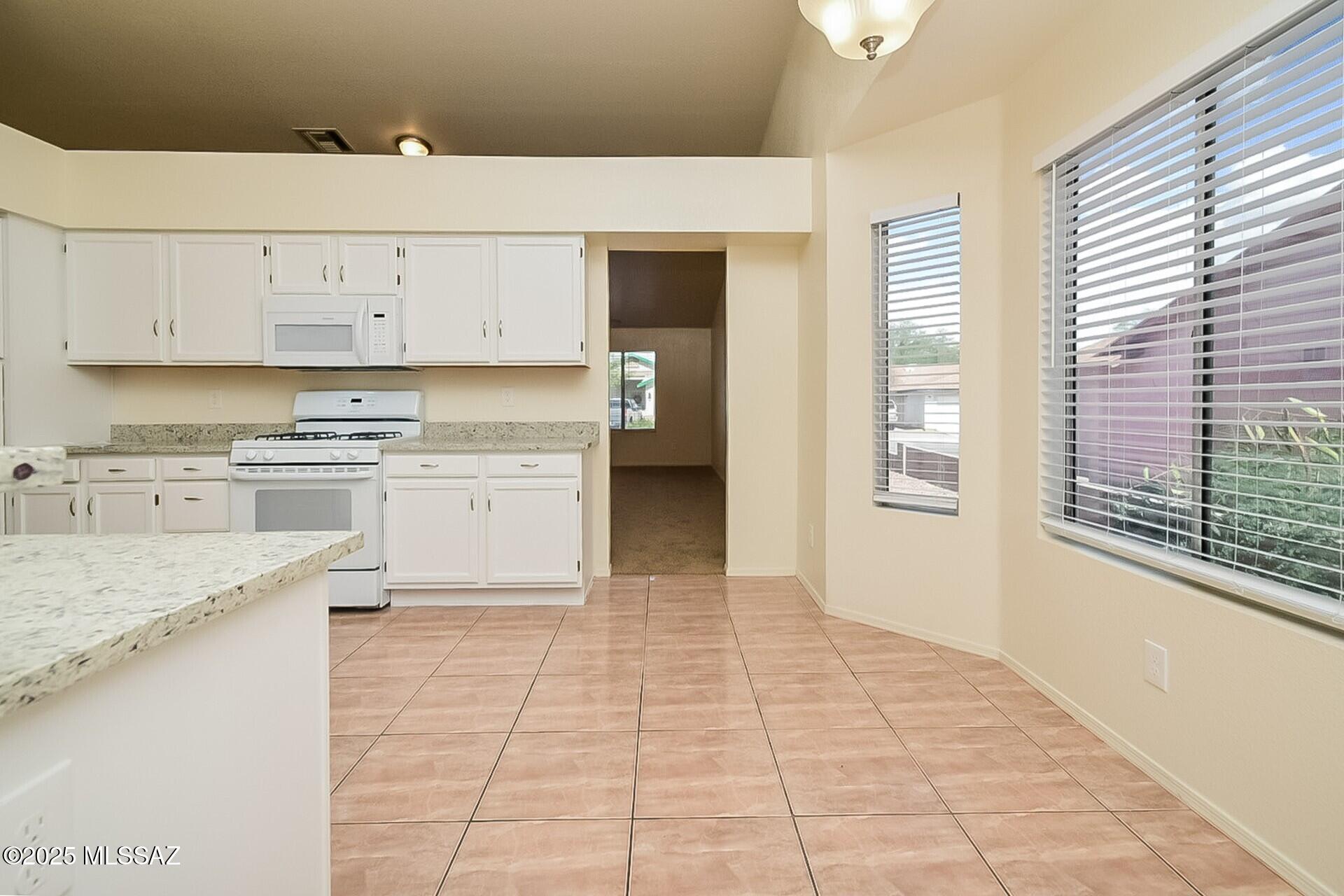 Salida Del Sol V (1-109) - Residential Lease
