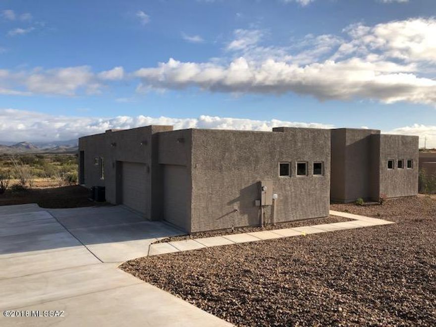 Now with up to a $5,000 Closing Cost Bonus!!! This 2600 .s.f Catalina Home Design sits on a 1.5+ acre homesite with panoramic views of the Rincon Mountains in Sonoita Hills at Mountain View Ranch.  Enjoy this open design with 3 bedrooms, 2.5 baths, den and stunning gourmet kitchen.  With an expansive covered patio with a wall of windows and side turn garage, this home is ready for outdoor recreation and is extremely RV friendly.  Located in the Vail School District, Sonoita Hills offers wide-open spaces and rolling hills in a natural desert setting.  Location provides easy access to I-10 and scenic highway 83 to Sonoita. Approximately 25 minutes to Downtown Tucson, 30 minutes to Benson, and less than one hour to Sierra Vista.