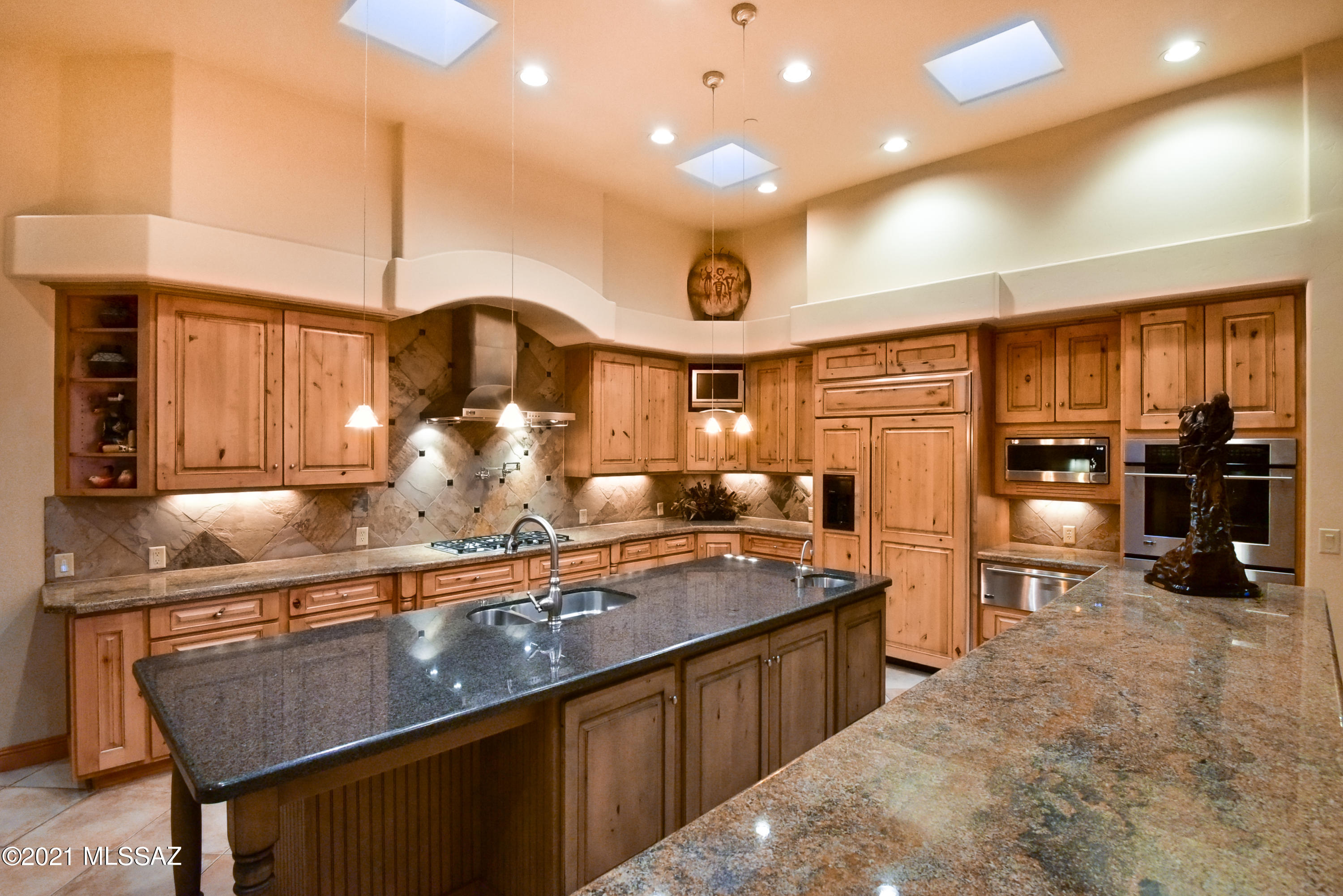 Honey Bee Ridge(The Estates At) - Residential