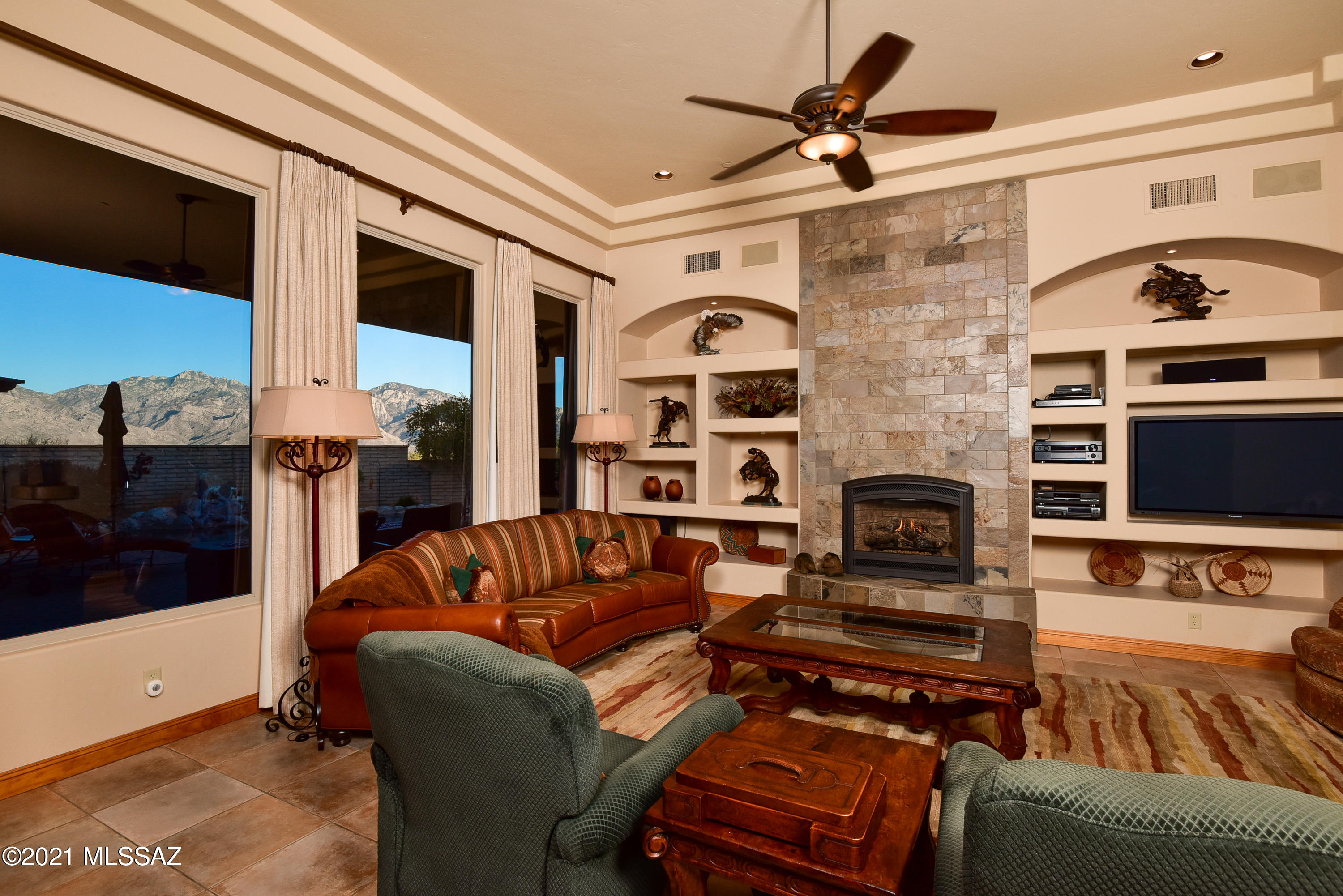 Honey Bee Ridge(The Estates At) - Residential
