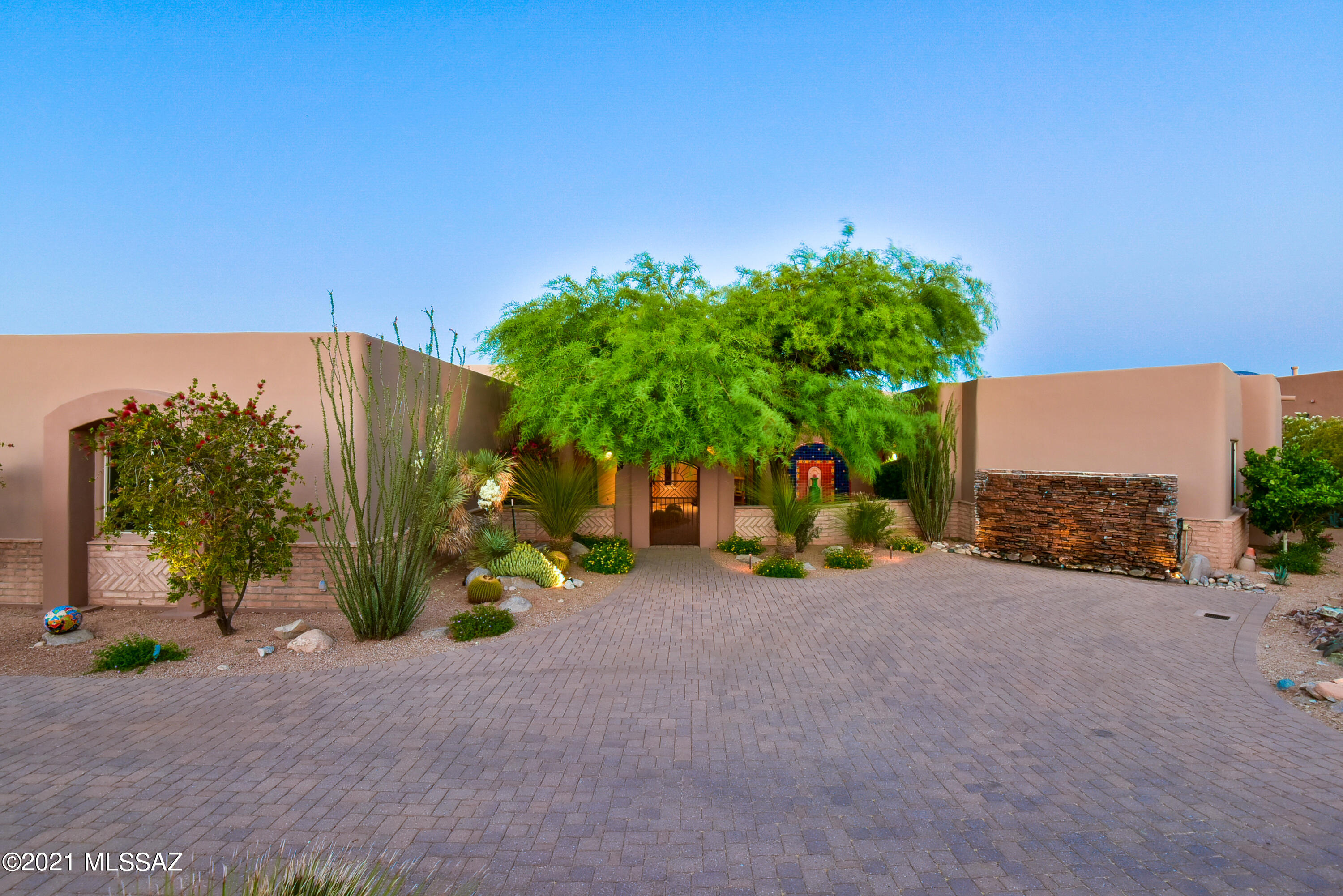 Honey Bee Ridge(The Estates At) - Residential