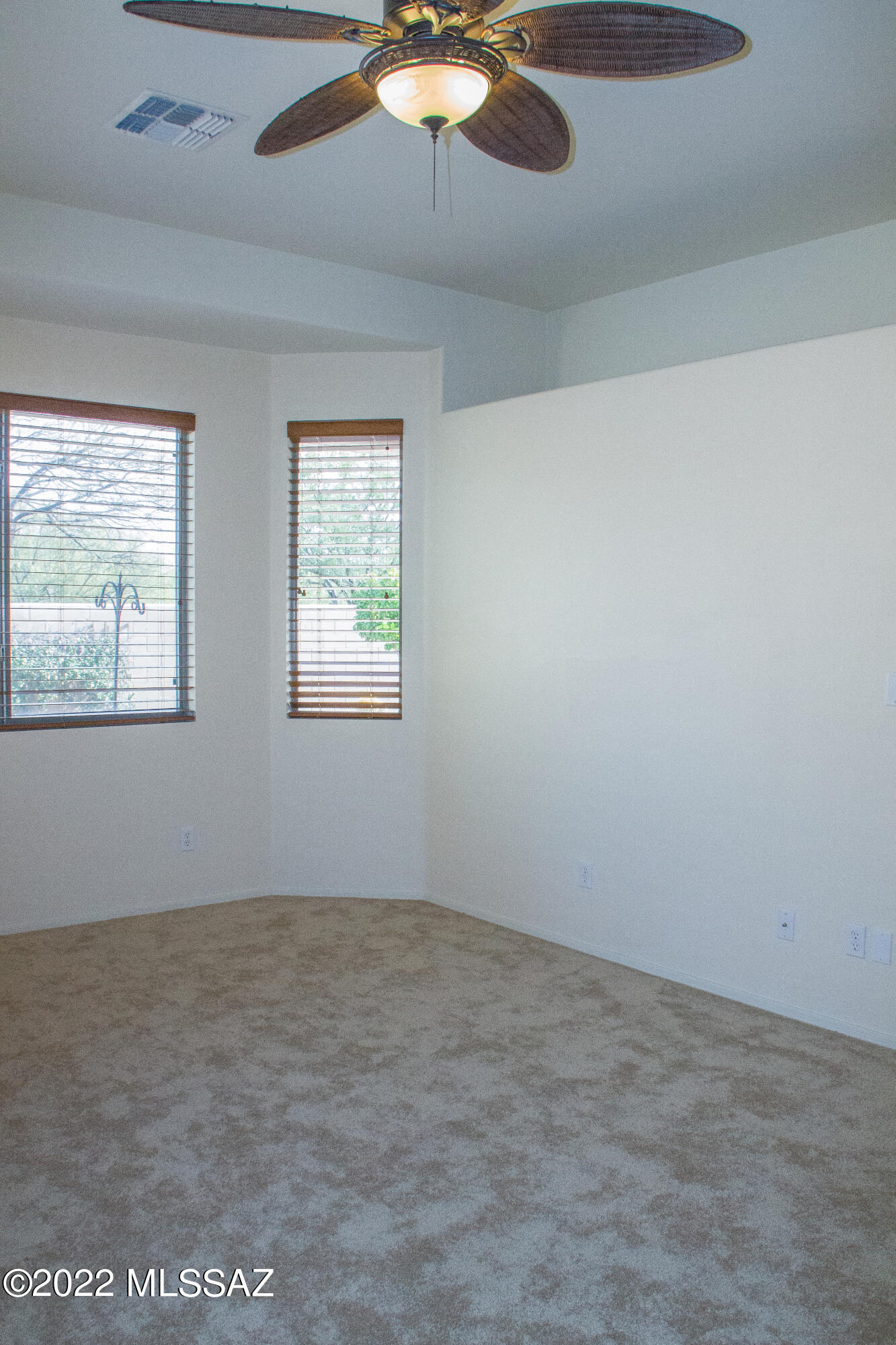 Somerset Canyon Neighborhood 10, Par. X,Y - Residential Lease