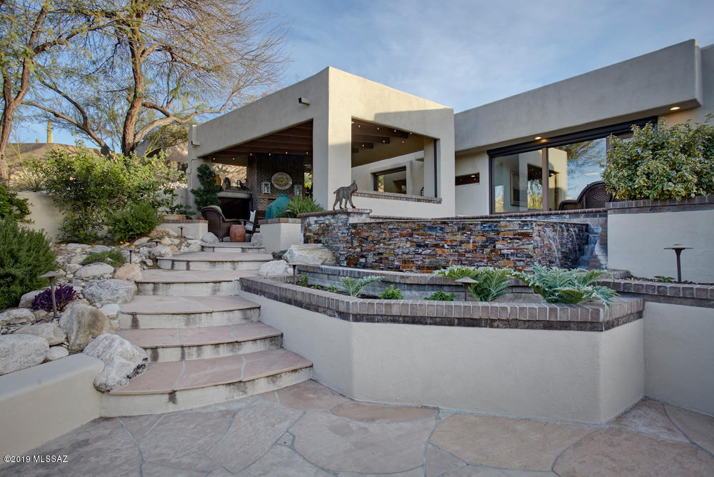 Village On Hacienda Del Sol - Residential