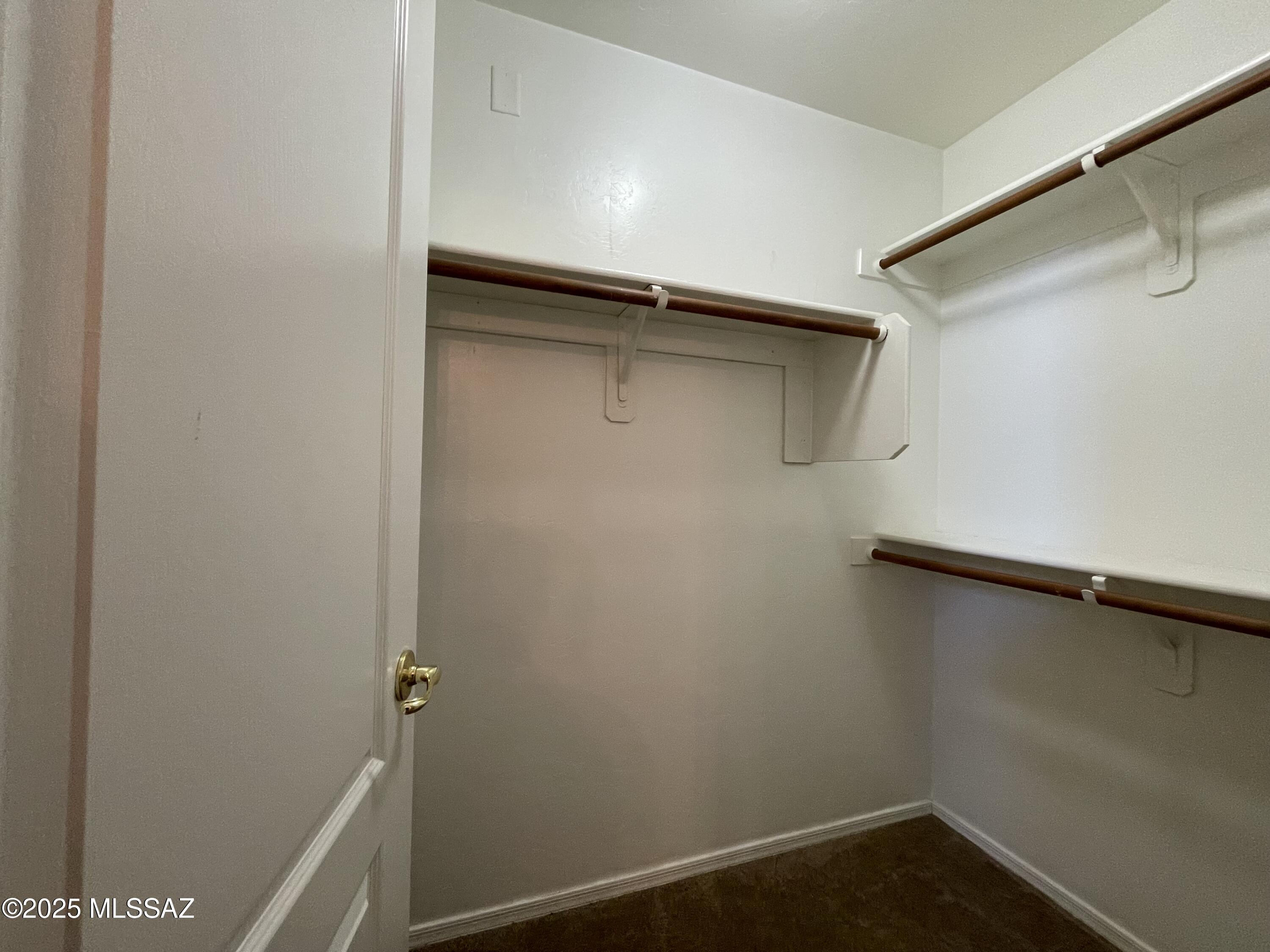 Rancho Del Lago (1-100) - Residential Lease