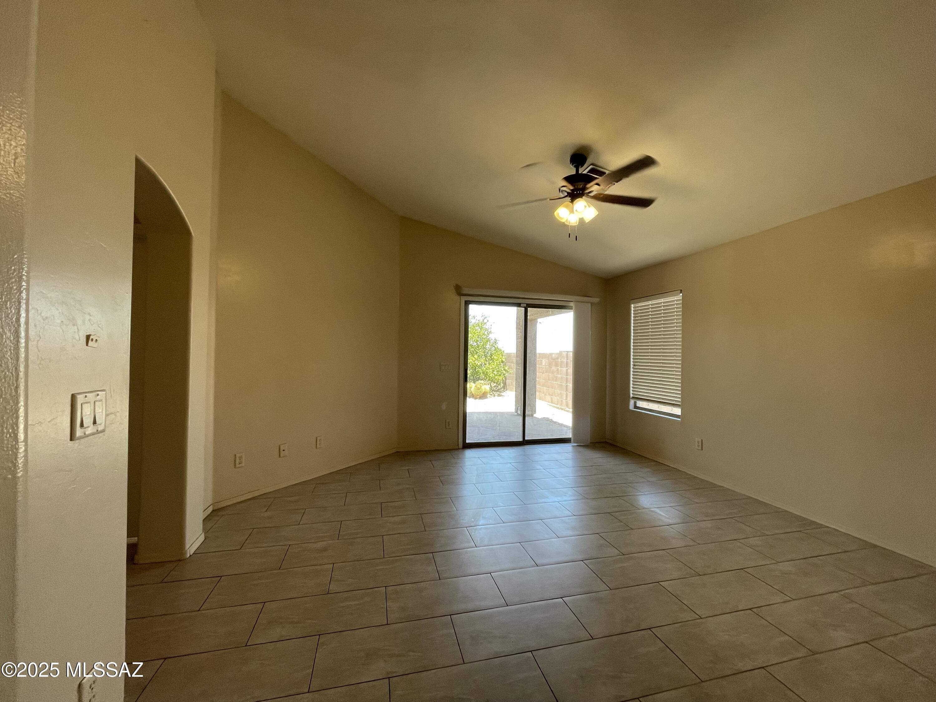 Rancho Del Lago (1-100) - Residential Lease