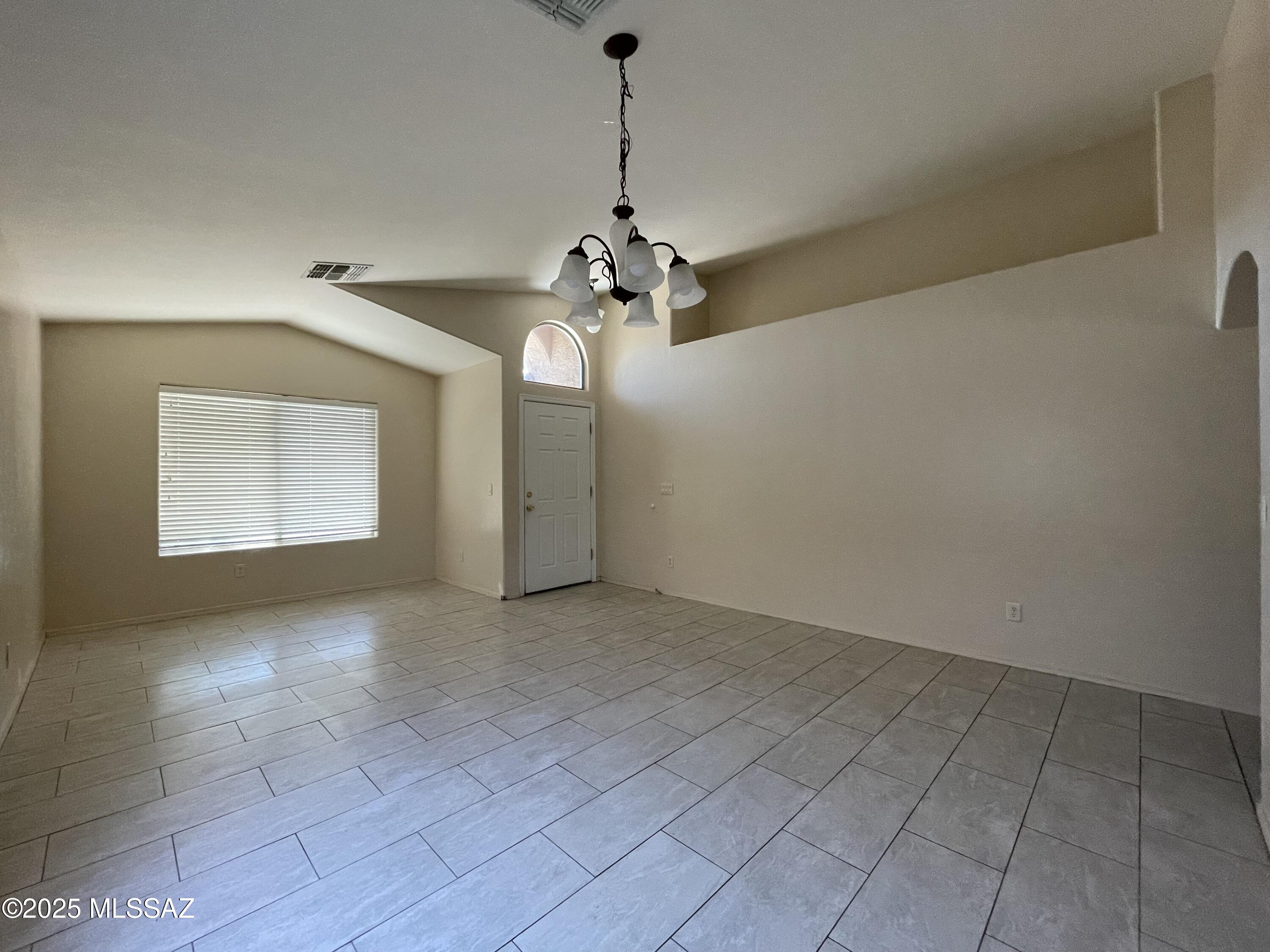 Rancho Del Lago (1-100) - Residential Lease