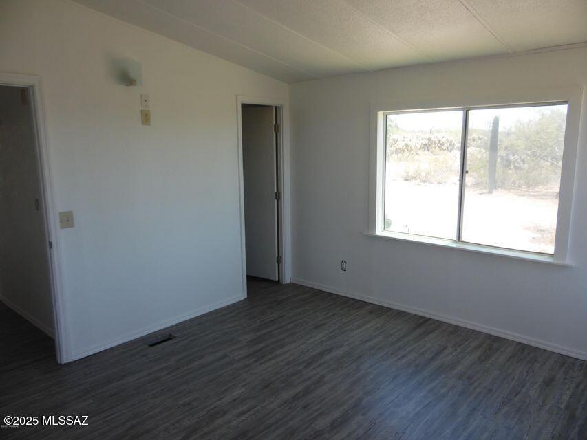 Tucson, Arizona 85743, United States, 5 Bedrooms Bedrooms, ,2 BathroomsBathrooms,Residential,Pending,184634