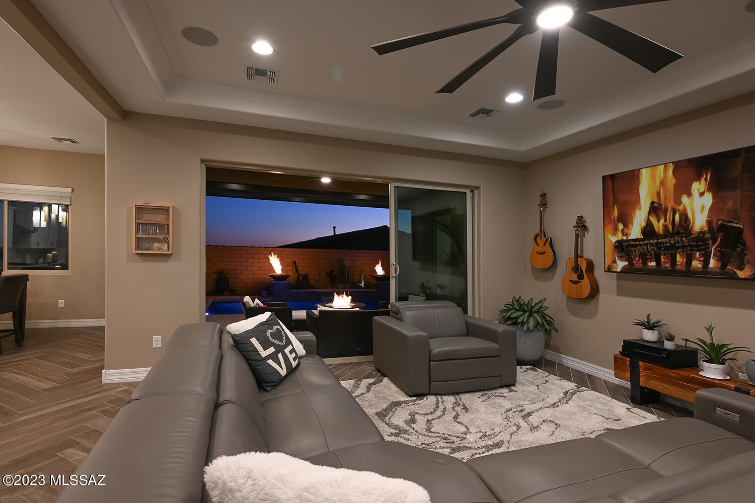 Boulder Bridge Pass At Dove Mountain SQ20132910078 - Residential
