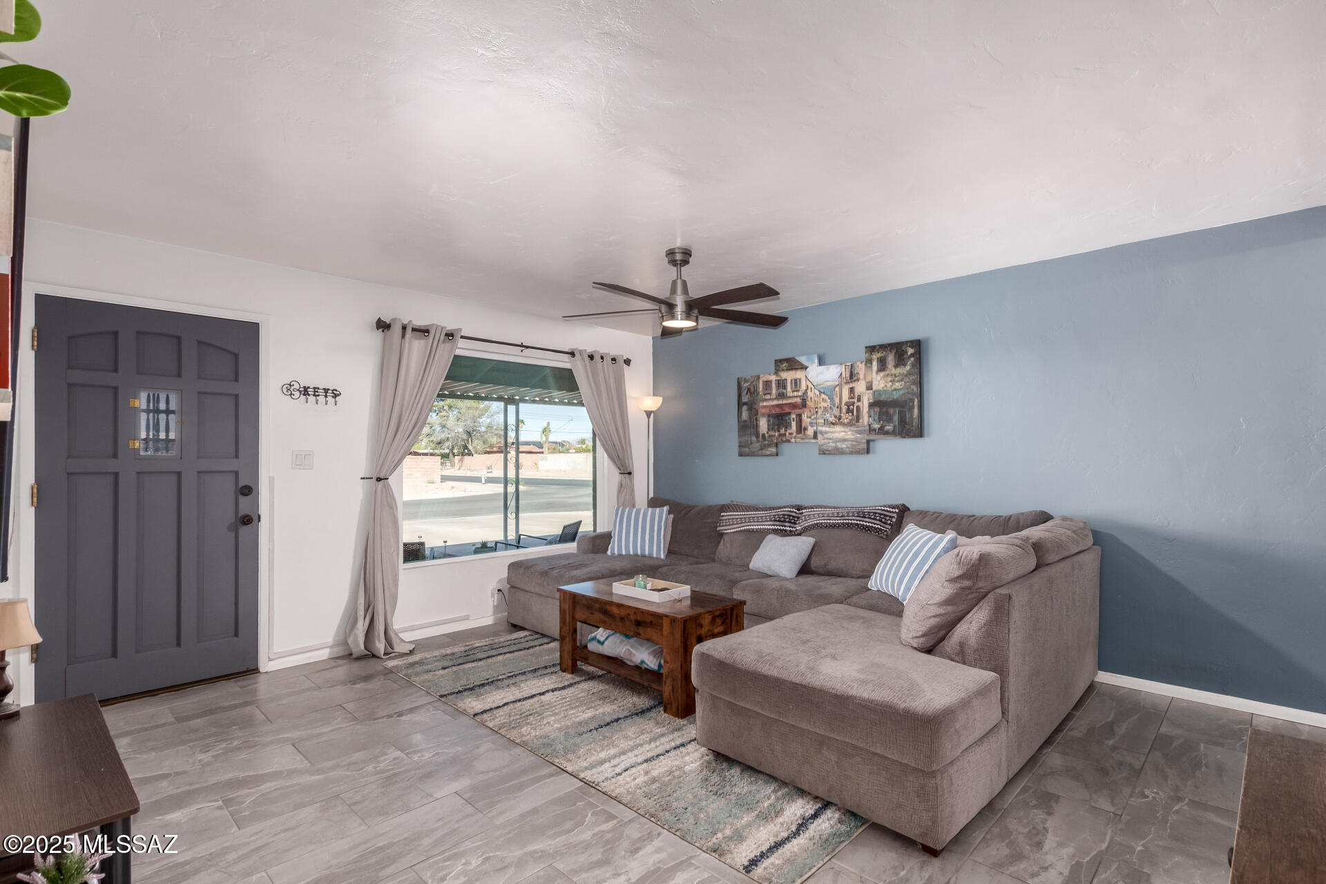 6442 E Calle Dened