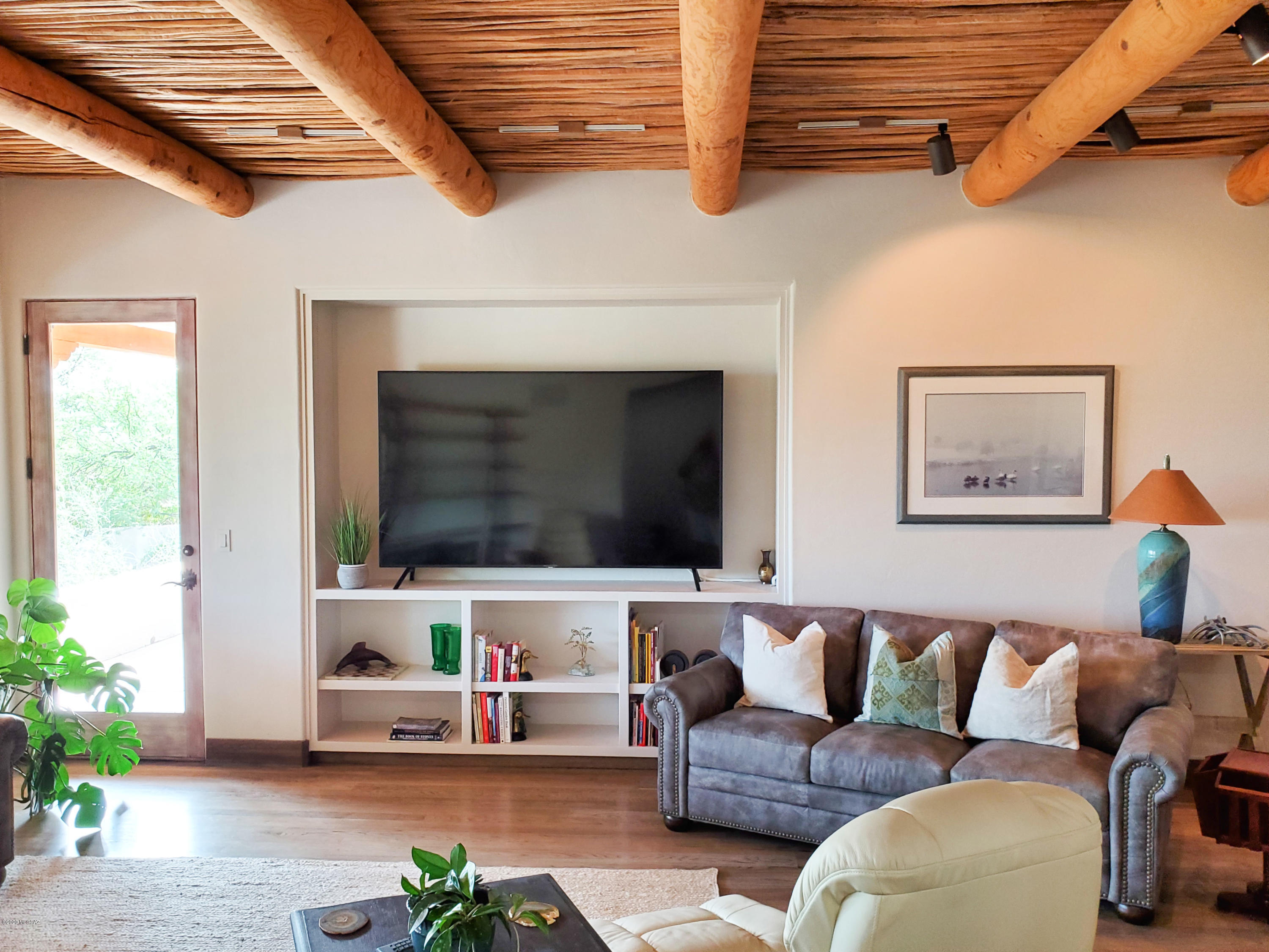 Finisterra II (211-302) - Residential