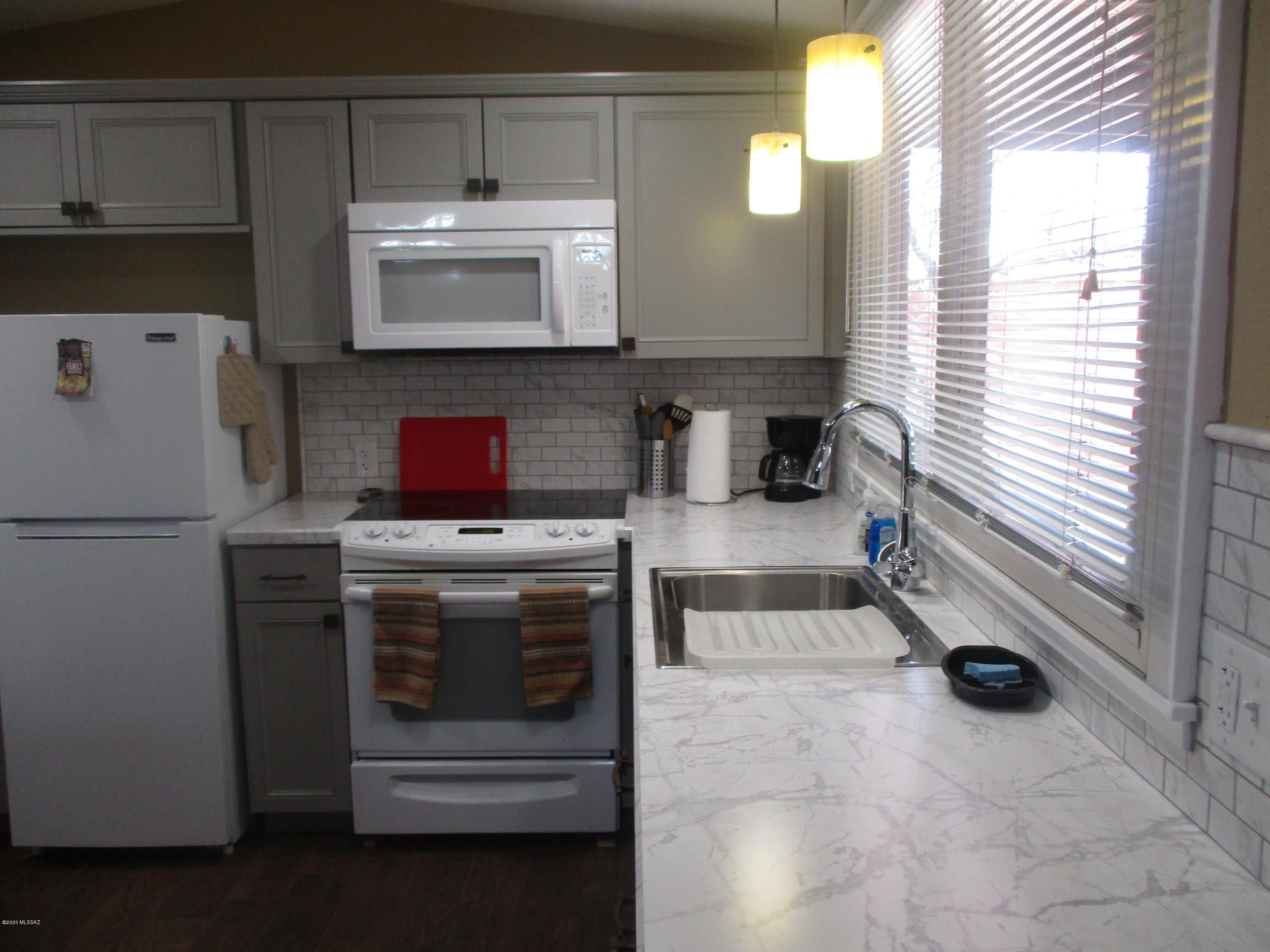 Madelyn Park Annex - Residential Lease
