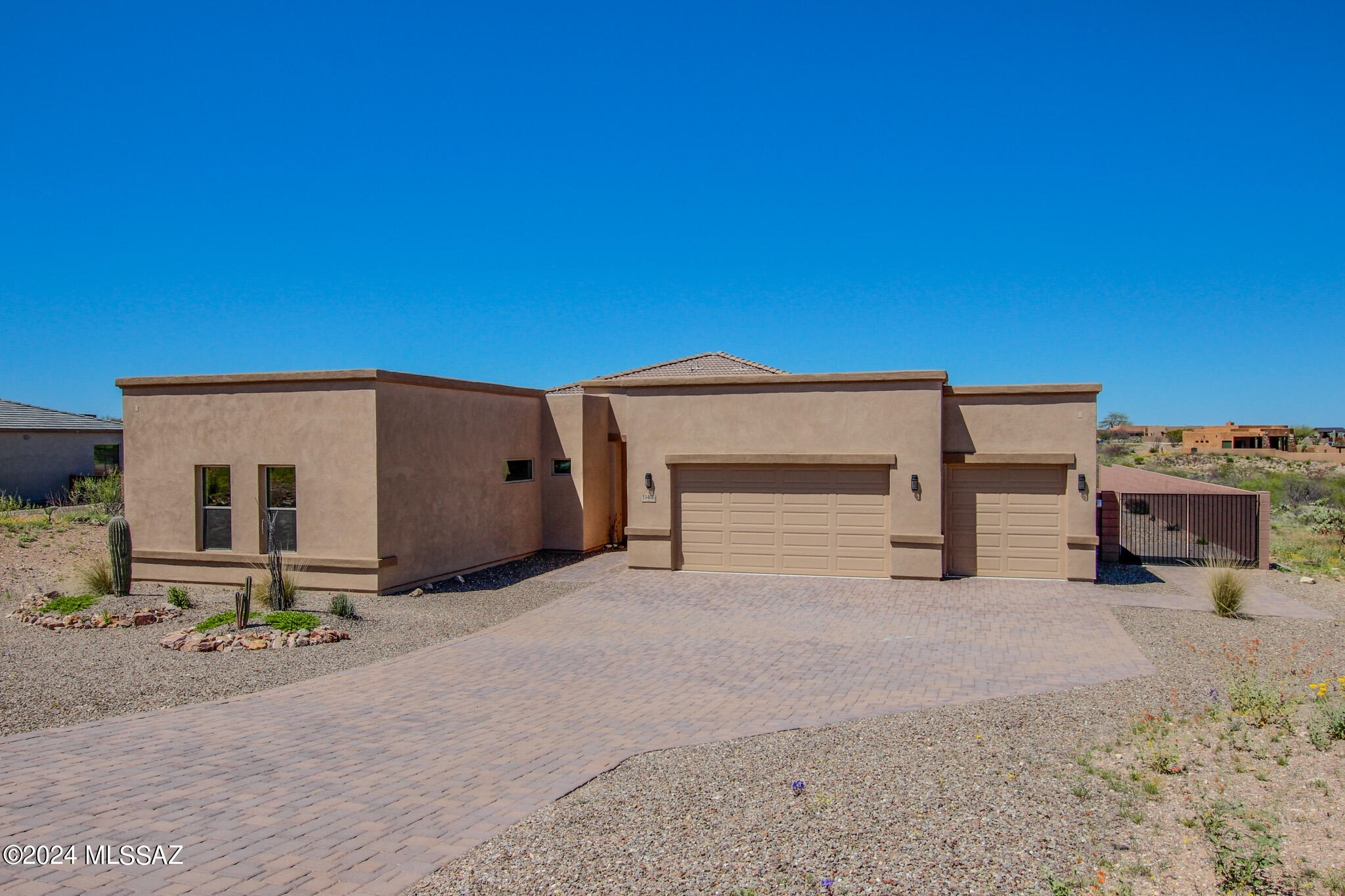 Engel & Völkers 13406 S Rockhouse Canyon Trail, Vail, AZ, 85641, US