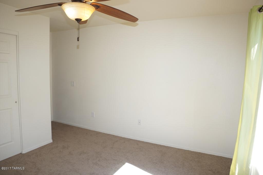 Tierra Vista Phase I (99-285,299-309,372-383) - Residential Lease