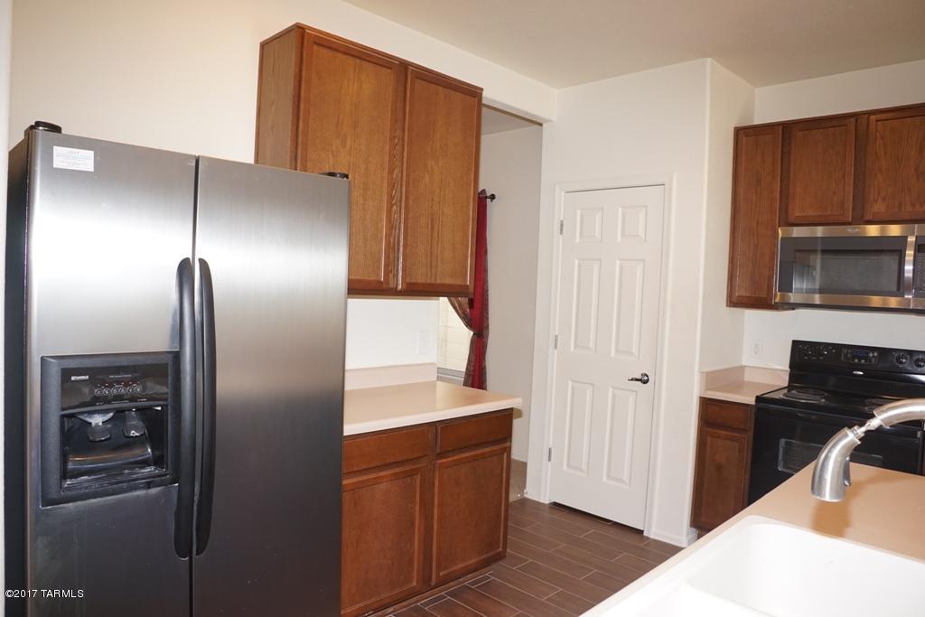 Tierra Vista Phase I (99-285,299-309,372-383) - Residential Lease
