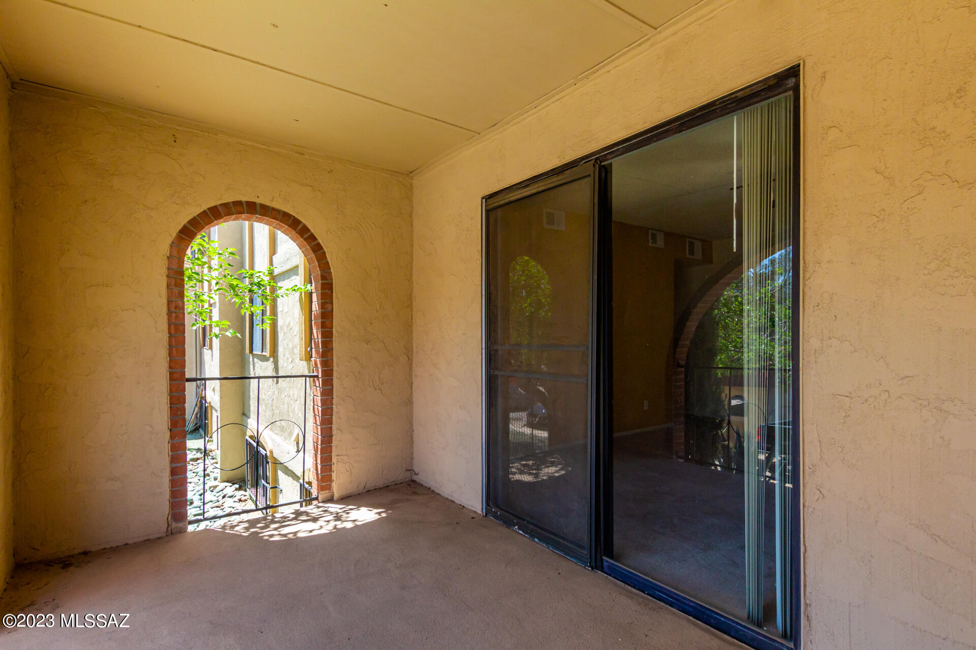 Barcelona Manor Condominiums - Residential