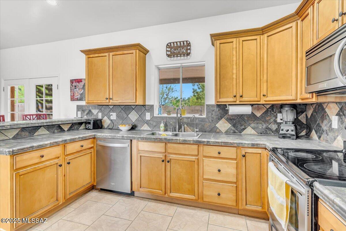 1070 Reta Drive