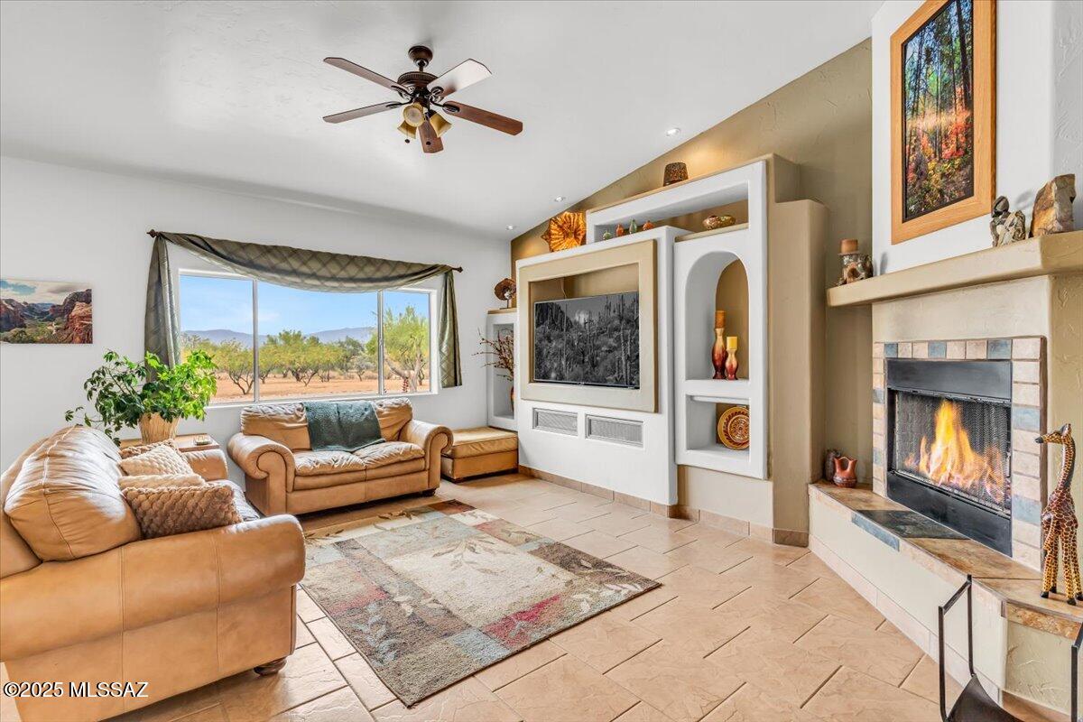 1070 Reta Drive