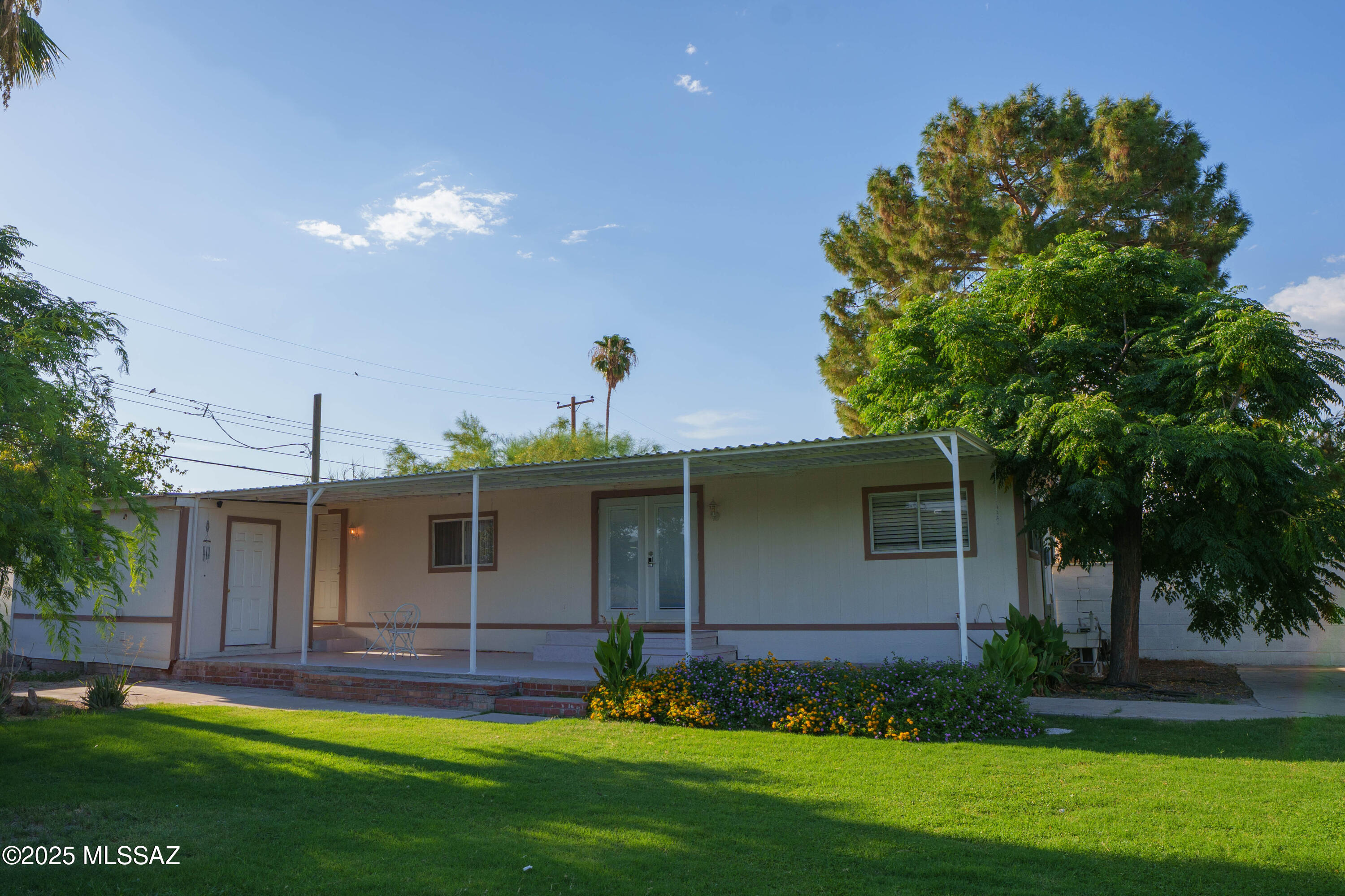 4725 N Camino Feliz