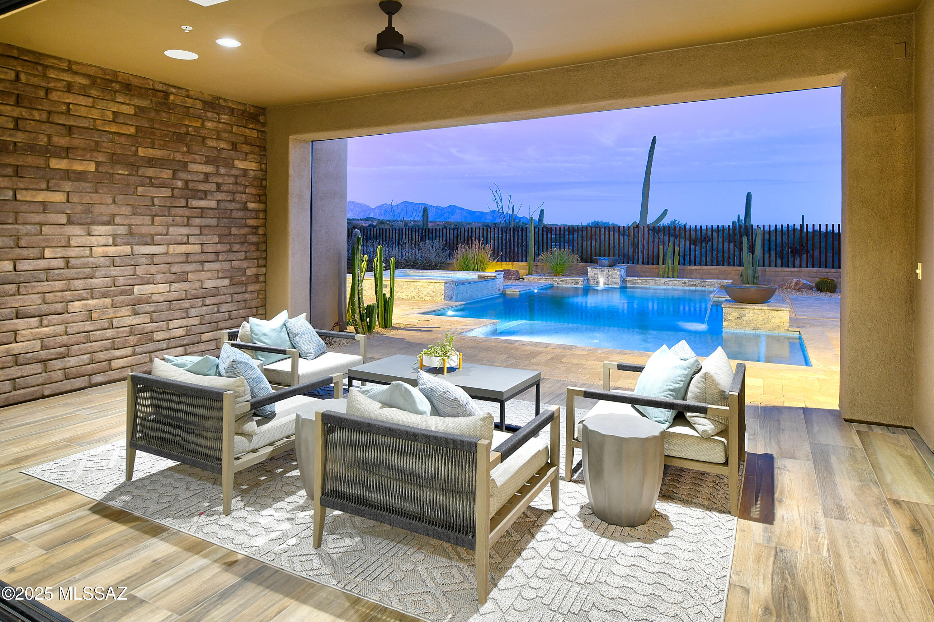 Los Saguaros At Dove Mountain SQ20121640199 - Residential