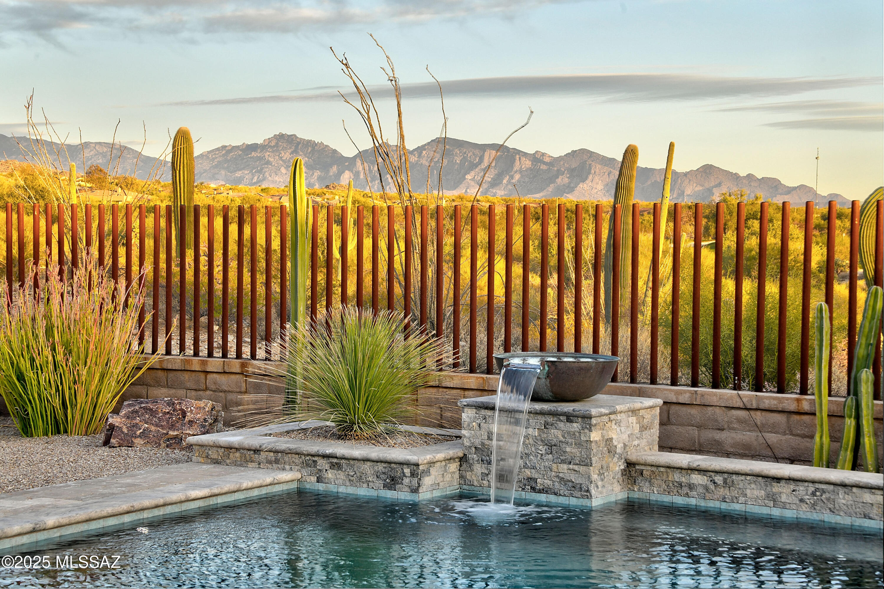 Los Saguaros At Dove Mountain SQ20121640199 - Residential