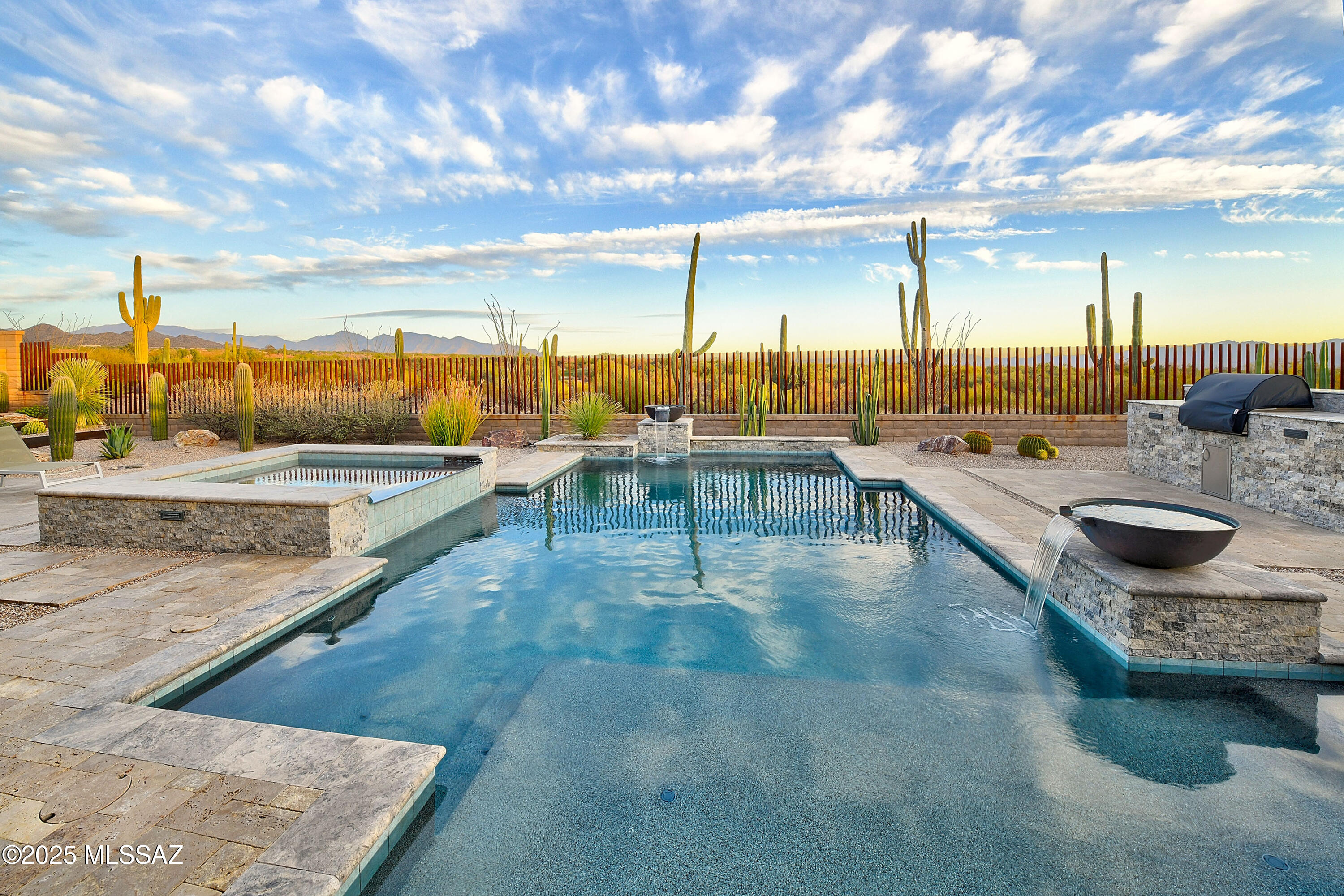 Los Saguaros At Dove Mountain SQ20121640199 - Residential