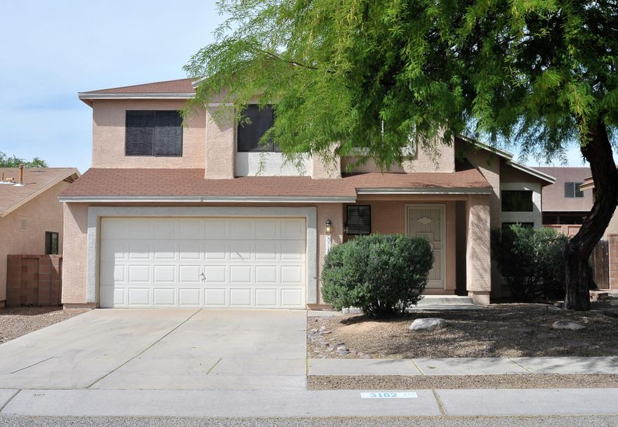 Beautifull well maintained 3 BD 2.5 BA home priced to sell. Spacious living area with soaring ceilings and tons of natural light. Kitchen opens to the main family room, plenty of cabinets and countertop space. Ceramic tile on main floor, large Master BD with spacious Master BA, walk in closet, neutral paint colors throughout tasteful window coverings on all windows. Large back yard with covered porch, plenty of room for a pool. Garage was converted to a music room with AC which
can easily be convered back to a two garage. If your Buyer prefers a large bonus room then this is the house for them. MOVE IN READY HOME!