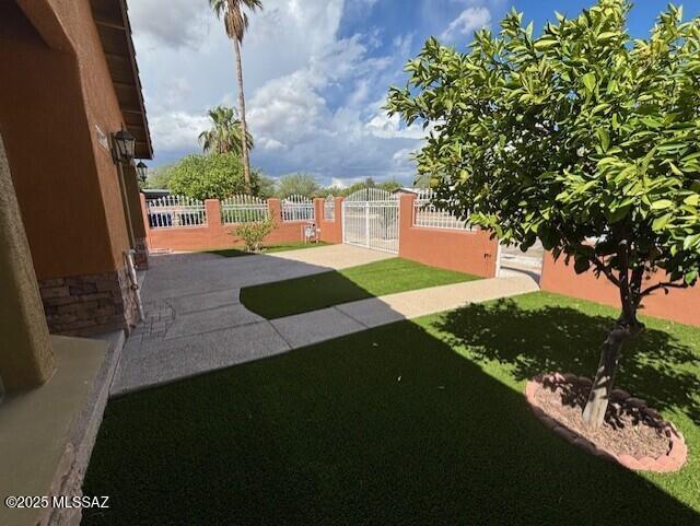 1611 W Delaware Street