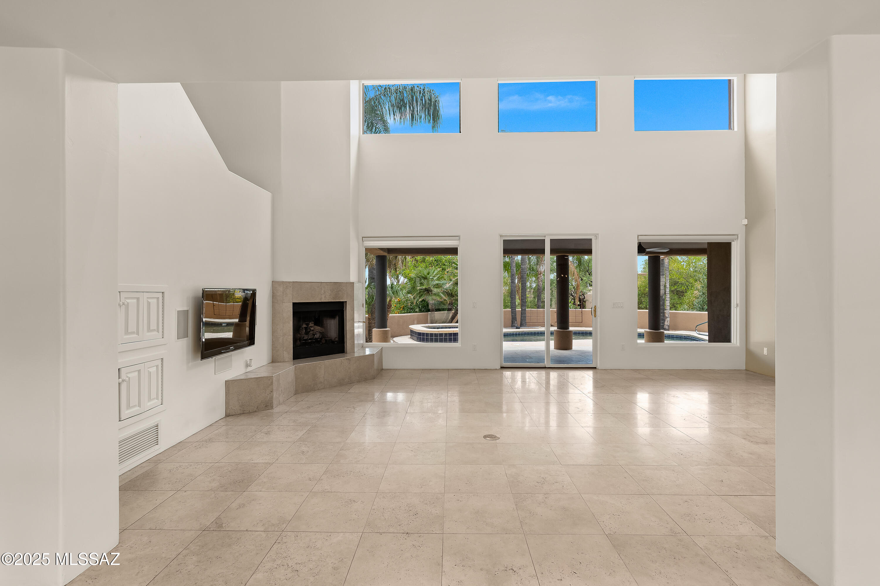 6872 E Desert Wind Court