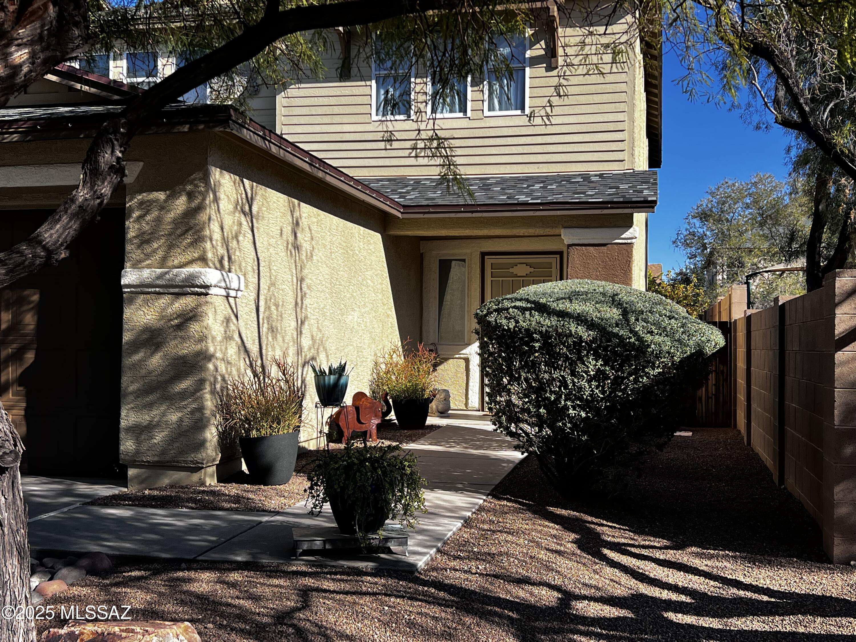 5898 N Dartwhite Drive