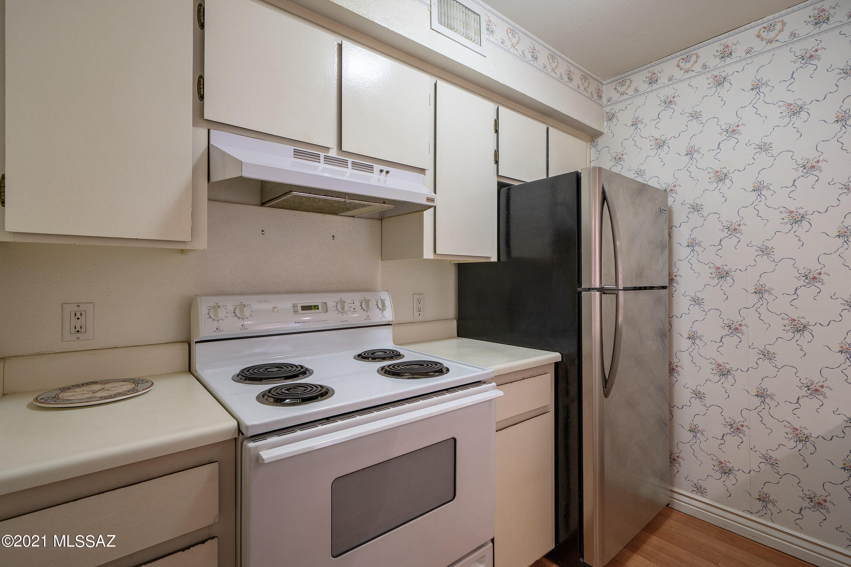 Las Colinas Condominiums - Residential