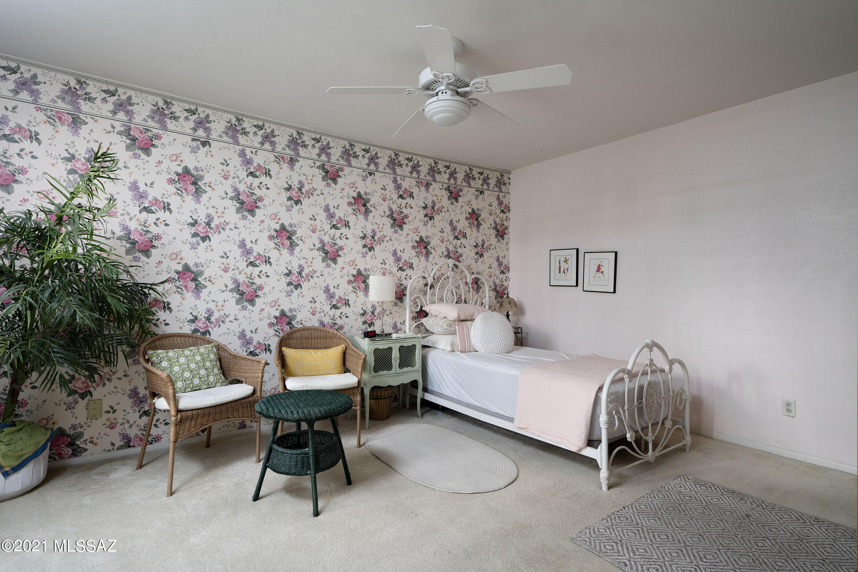 Las Colinas Condominiums - Residential