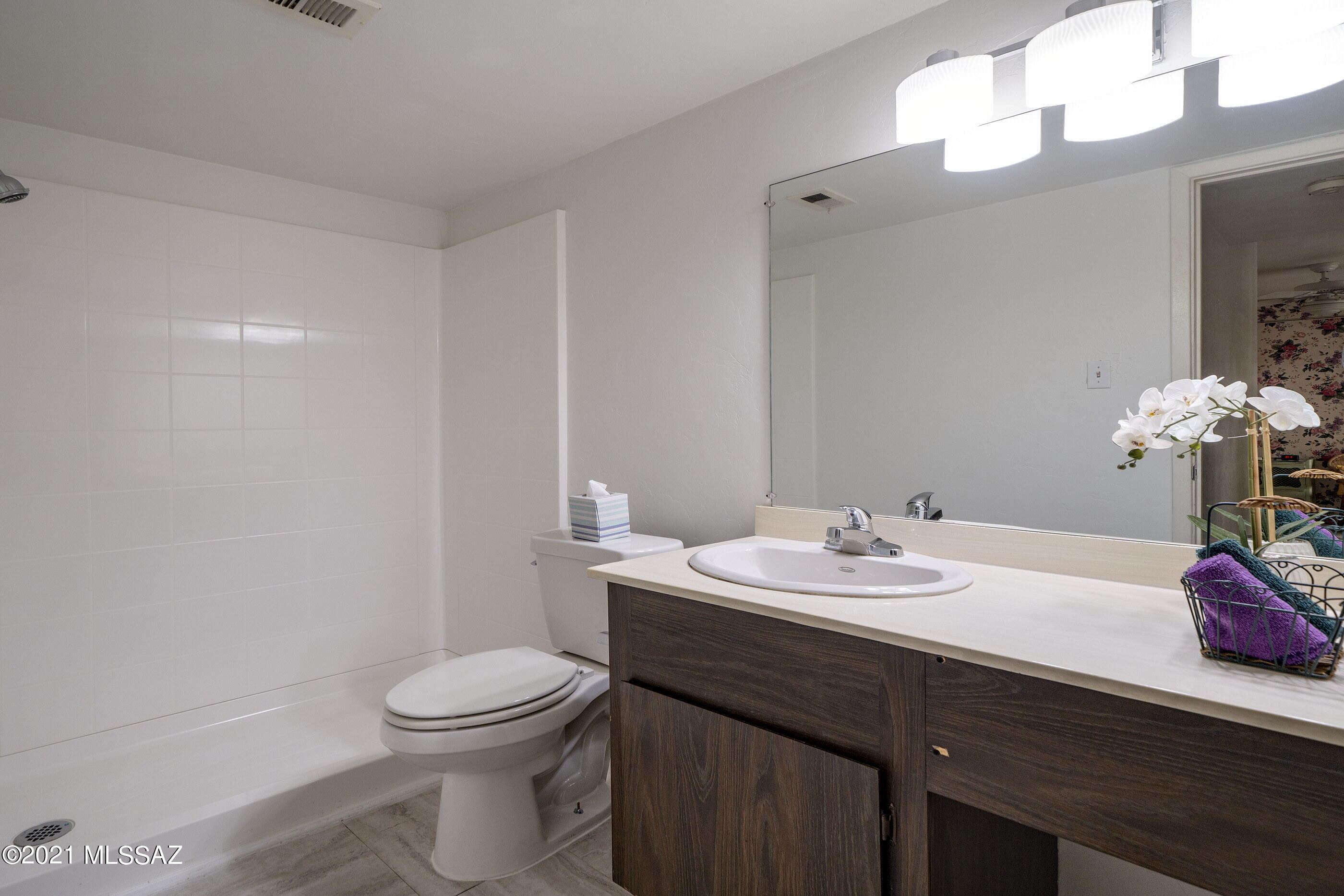Las Colinas Condominiums - Residential