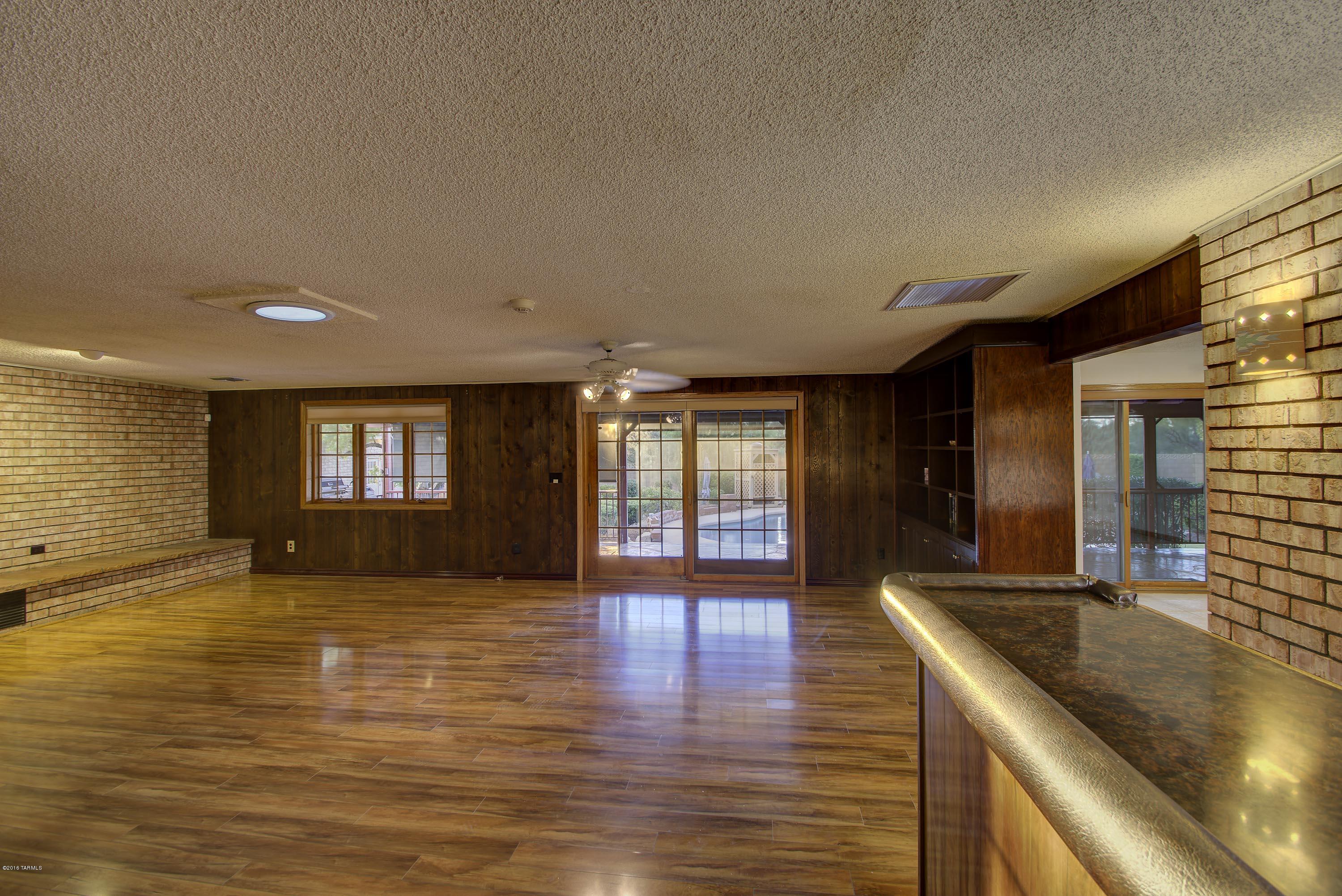 Casas Adobes West (1-220) - Residential
