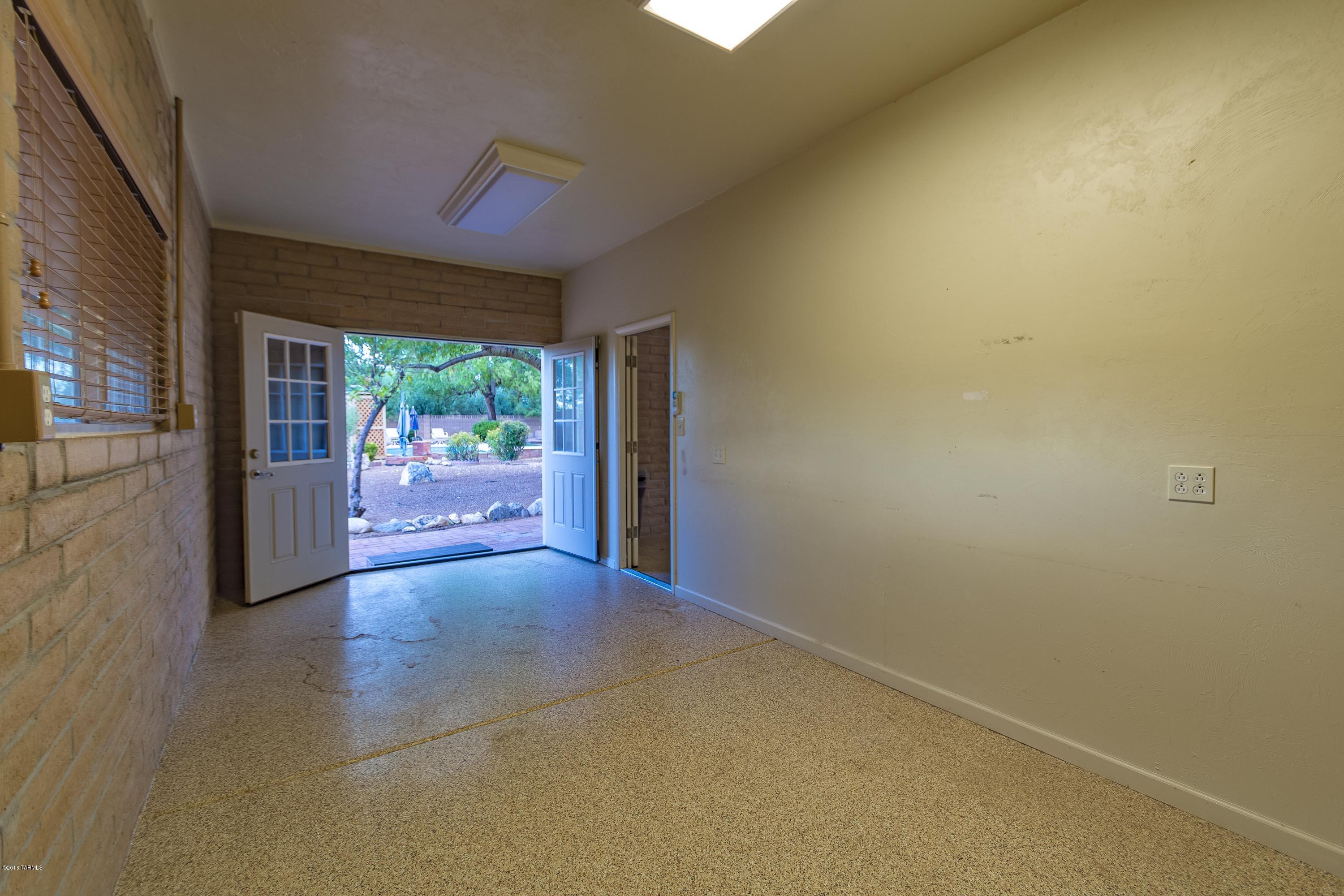 Casas Adobes West (1-220) - Residential