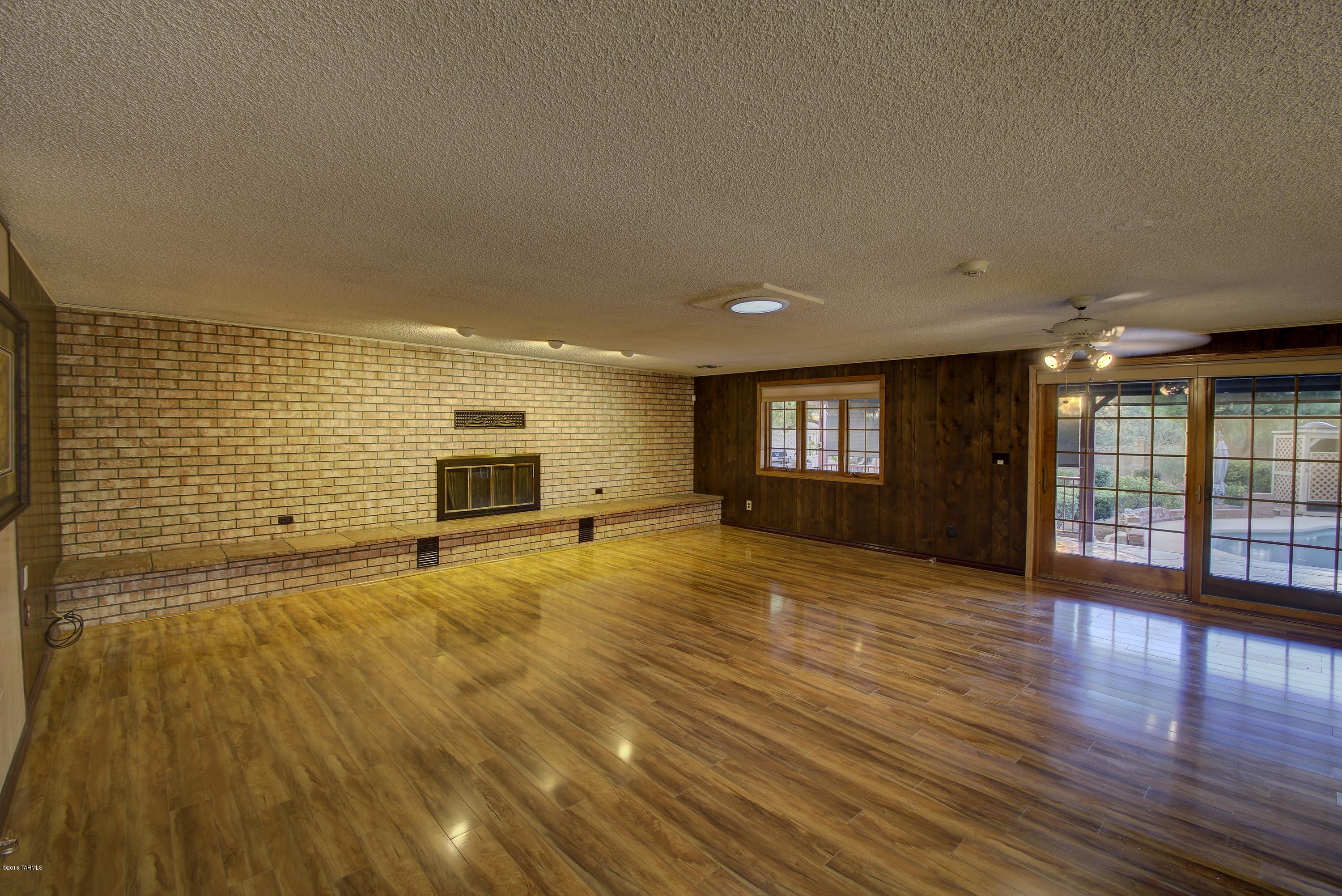 Casas Adobes West (1-220) - Residential