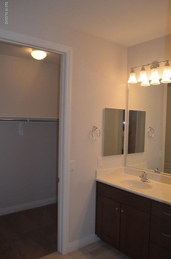 Del Webb at Rancho Del Lago Phase II SQ20112850077 - Residential Lease