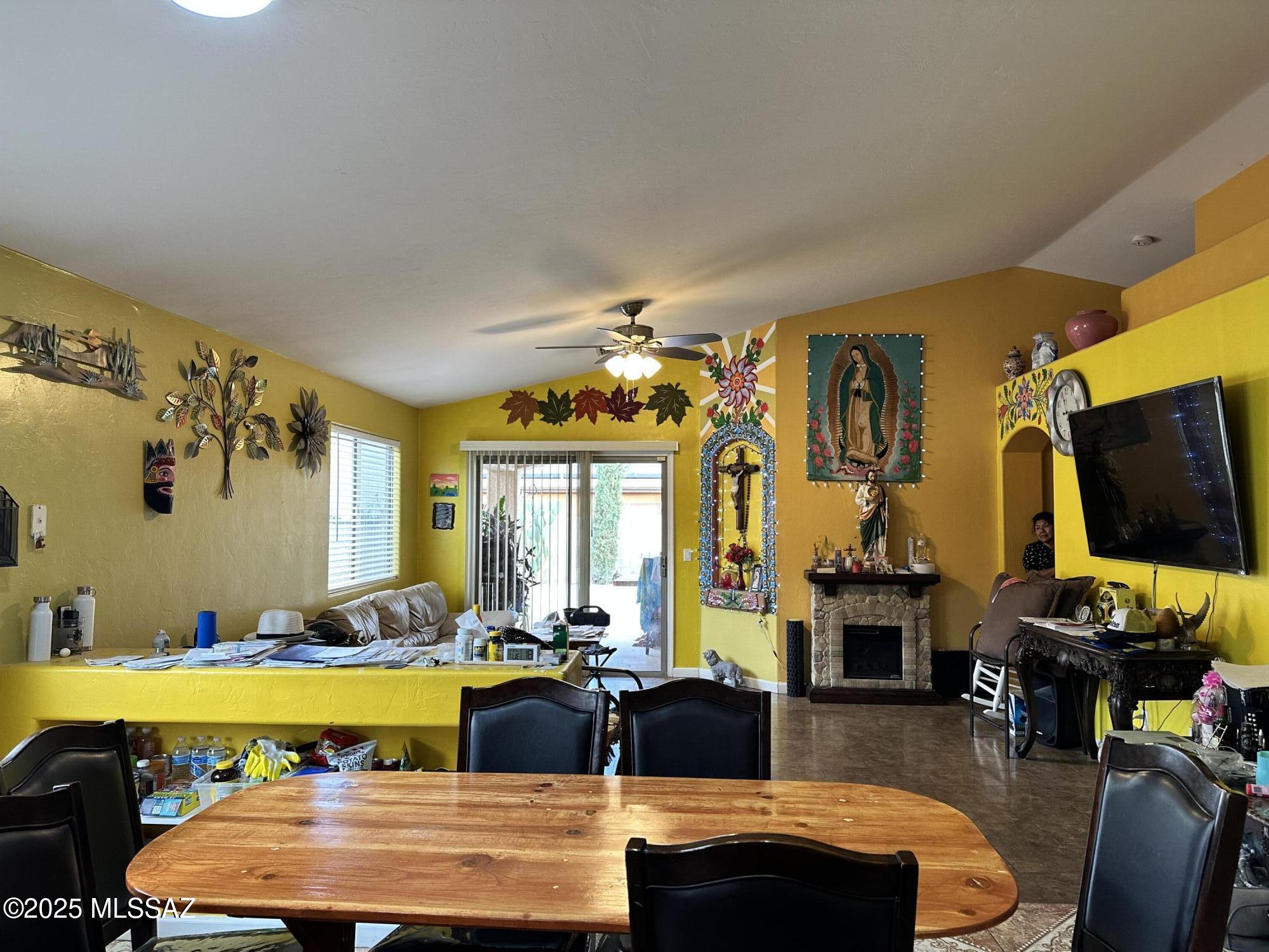 4641 S Paseo Rio Bravo