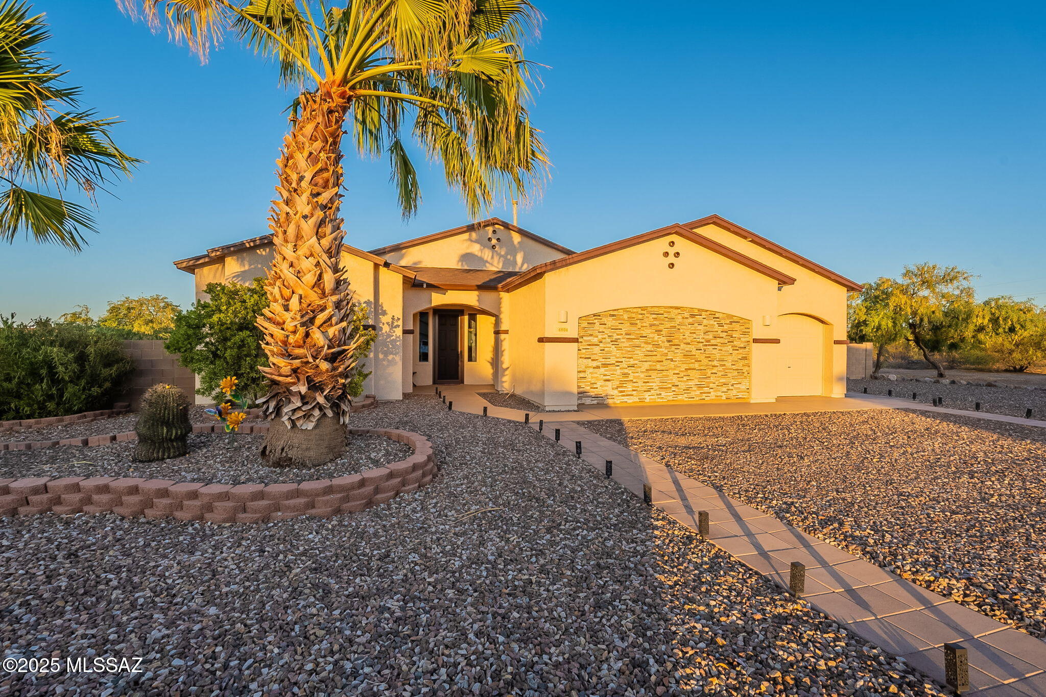 4804 N Coues Deer Lane