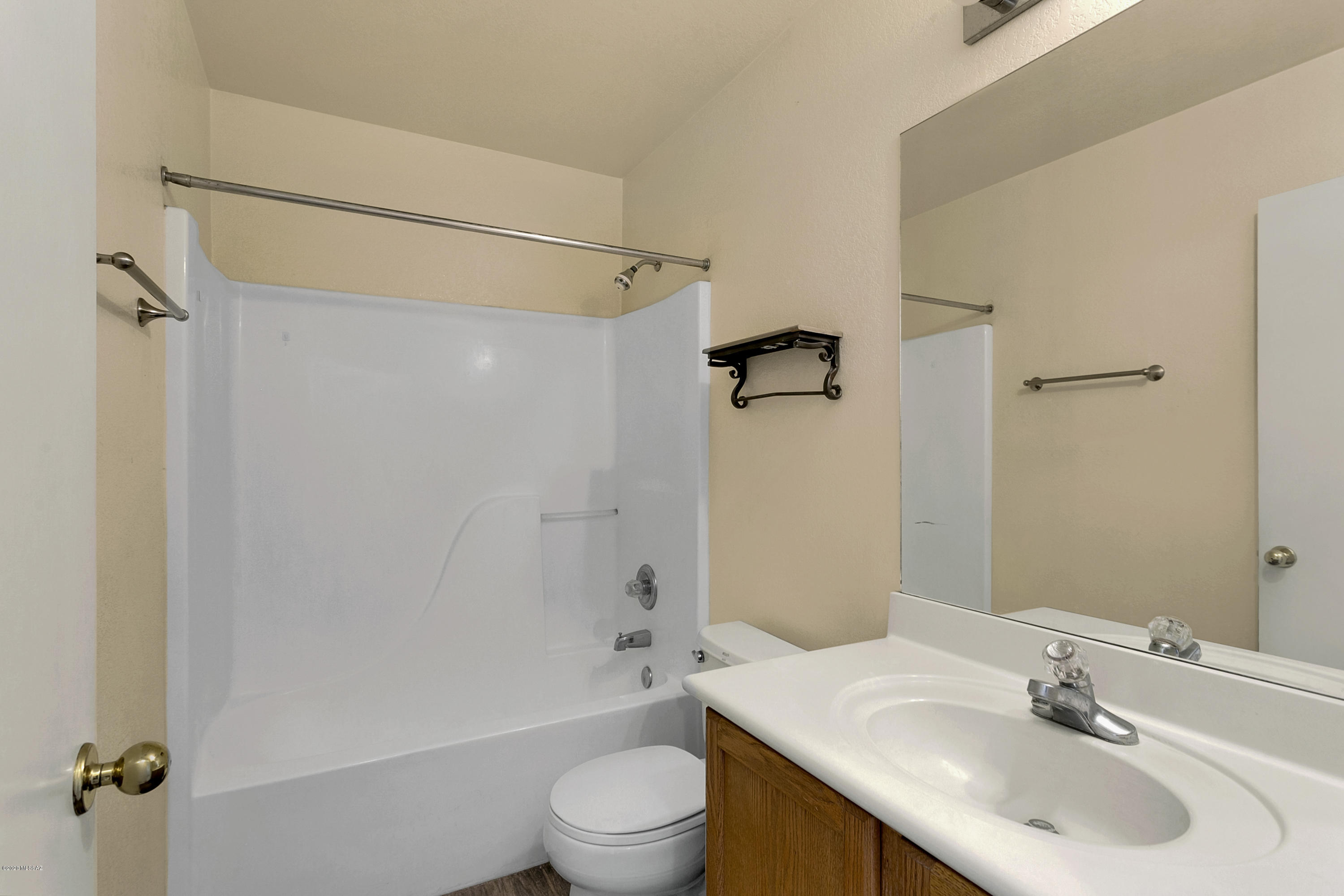 Campana De Plata (1-77) - Residential